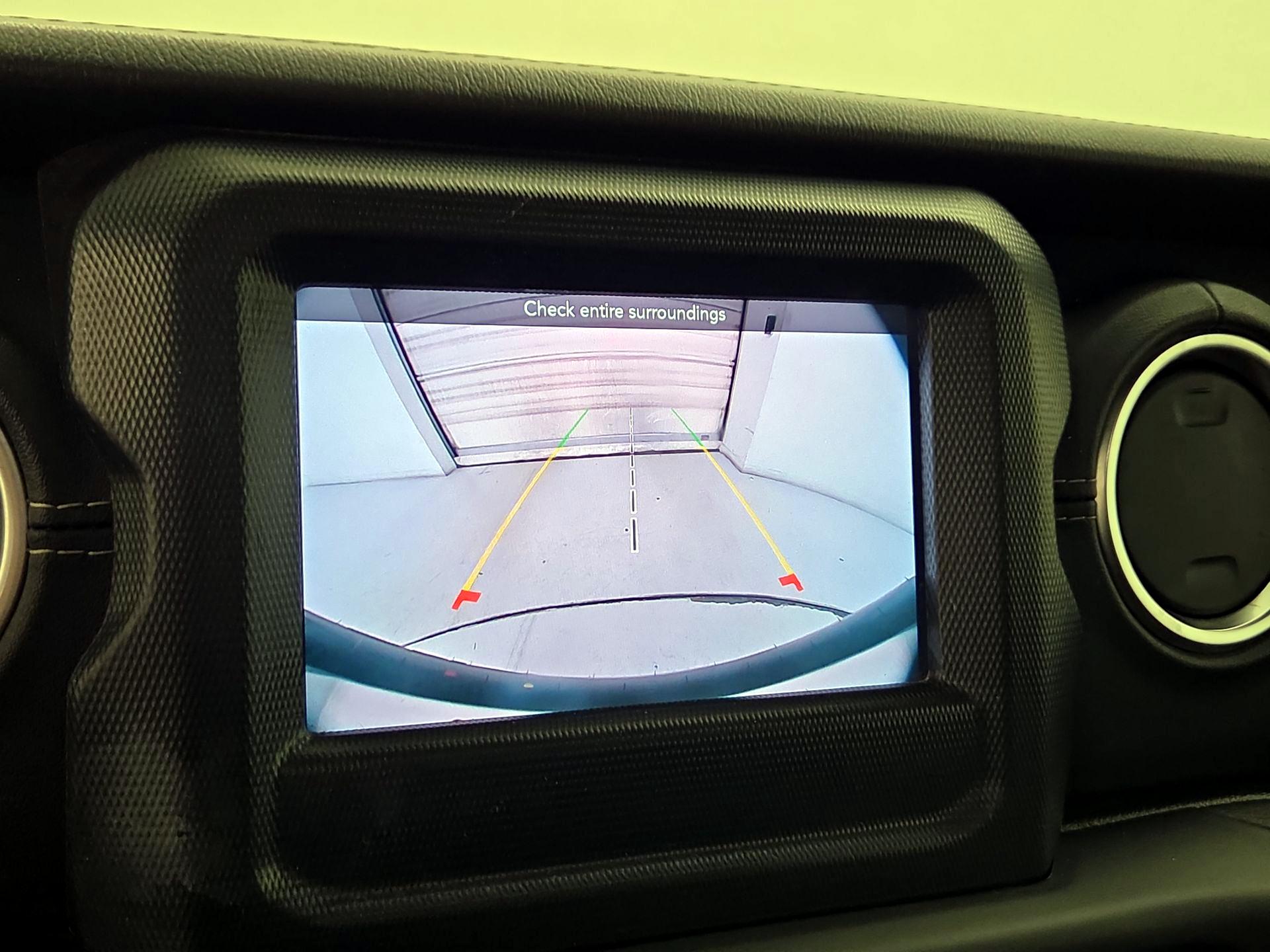 Thumbnail: 2021 Jeep Wrangler - 14