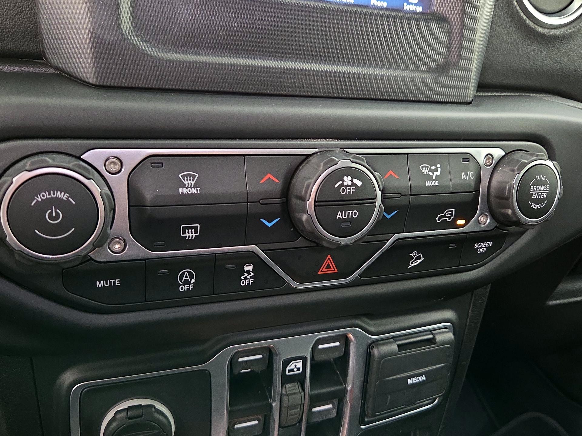 Thumbnail: 2021 Jeep Wrangler - 16