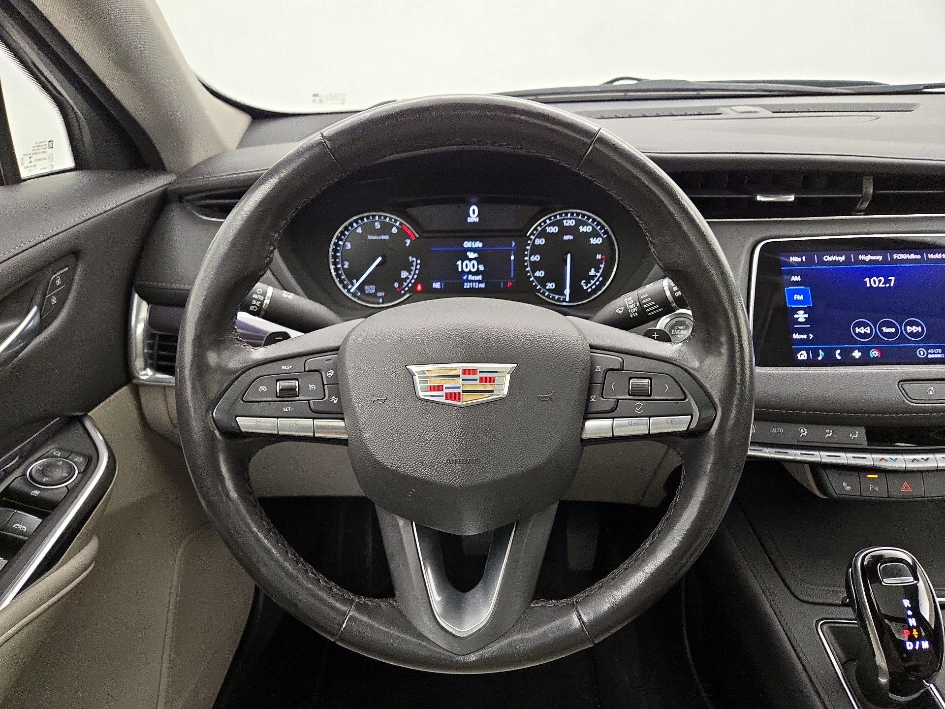 Thumbnail: 2022 Cadillac XT4 - 10