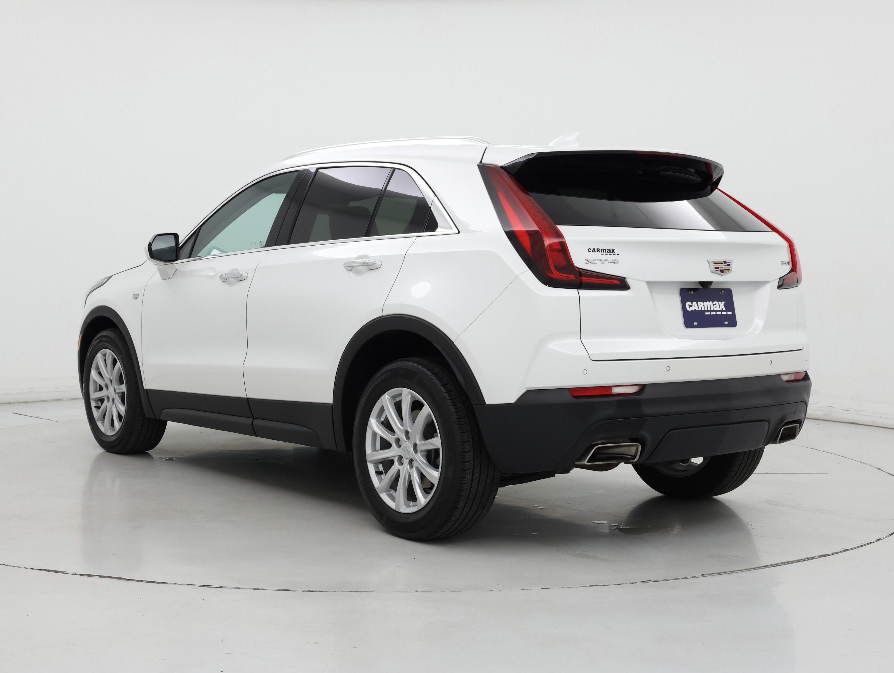 Thumbnail: 2022 Cadillac XT4 - 2