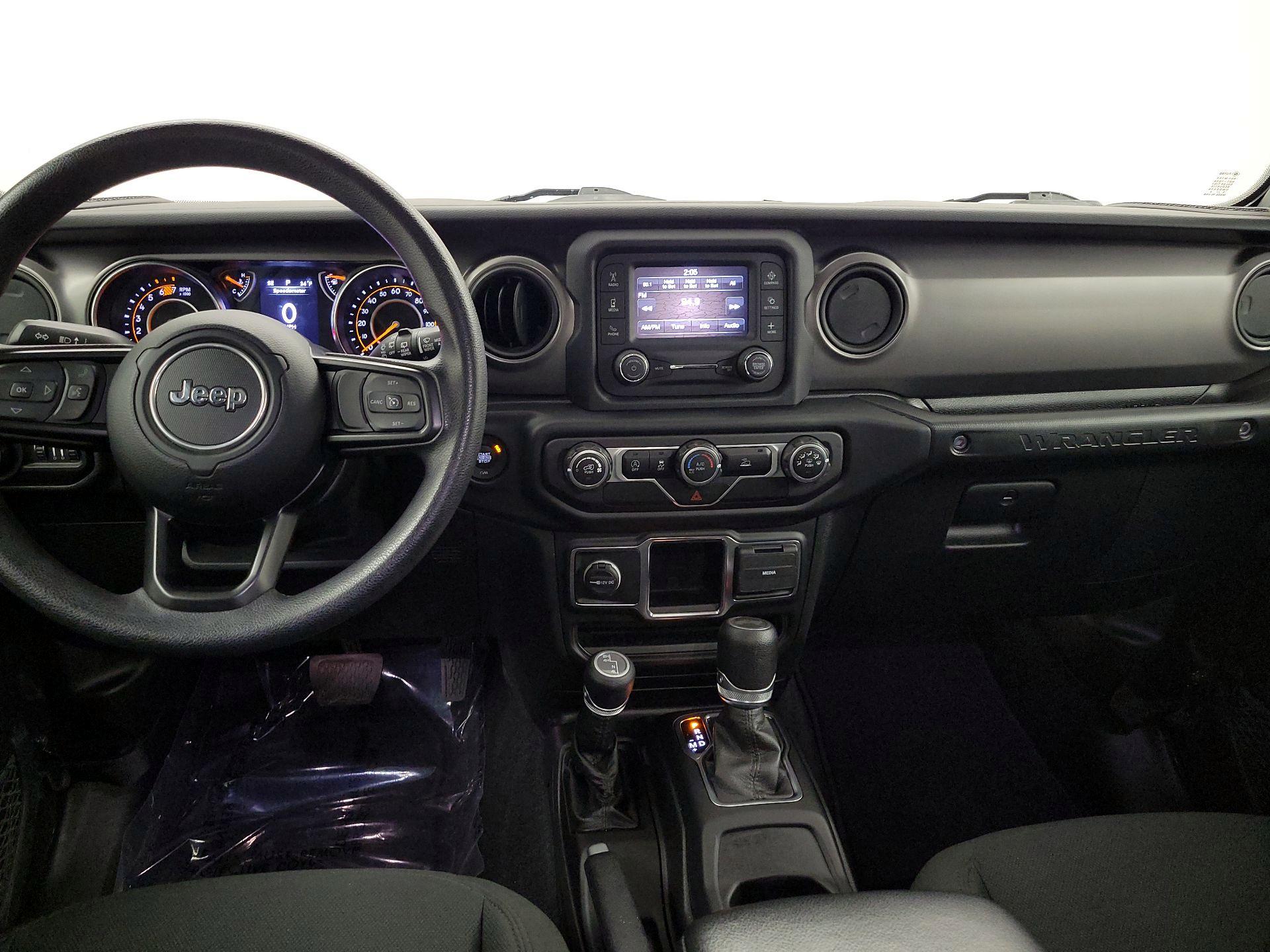 Thumbnail: 2021 Jeep Wrangler - 9