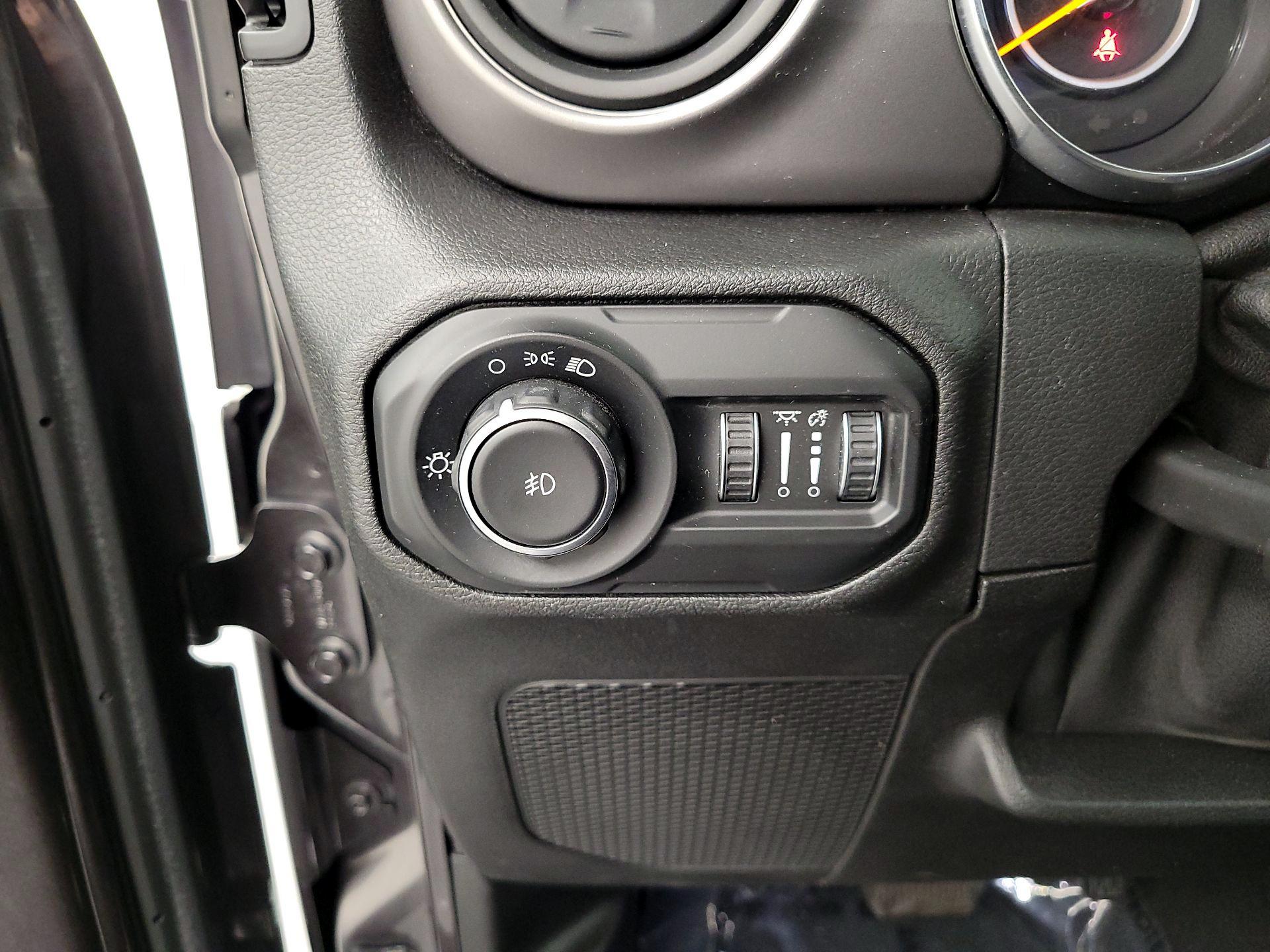 Thumbnail: 2021 Jeep Wrangler - 13