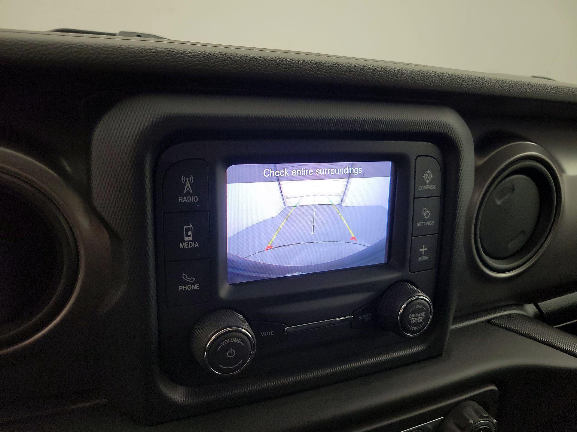 Thumbnail: 2021 Jeep Wrangler - 14