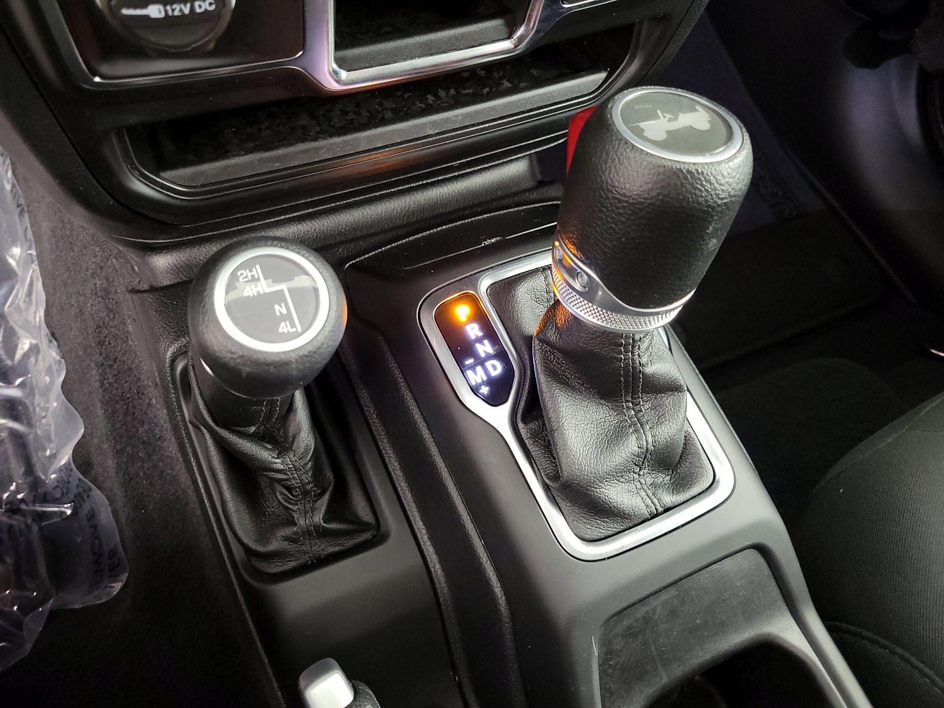 Thumbnail: 2021 Jeep Wrangler - 17