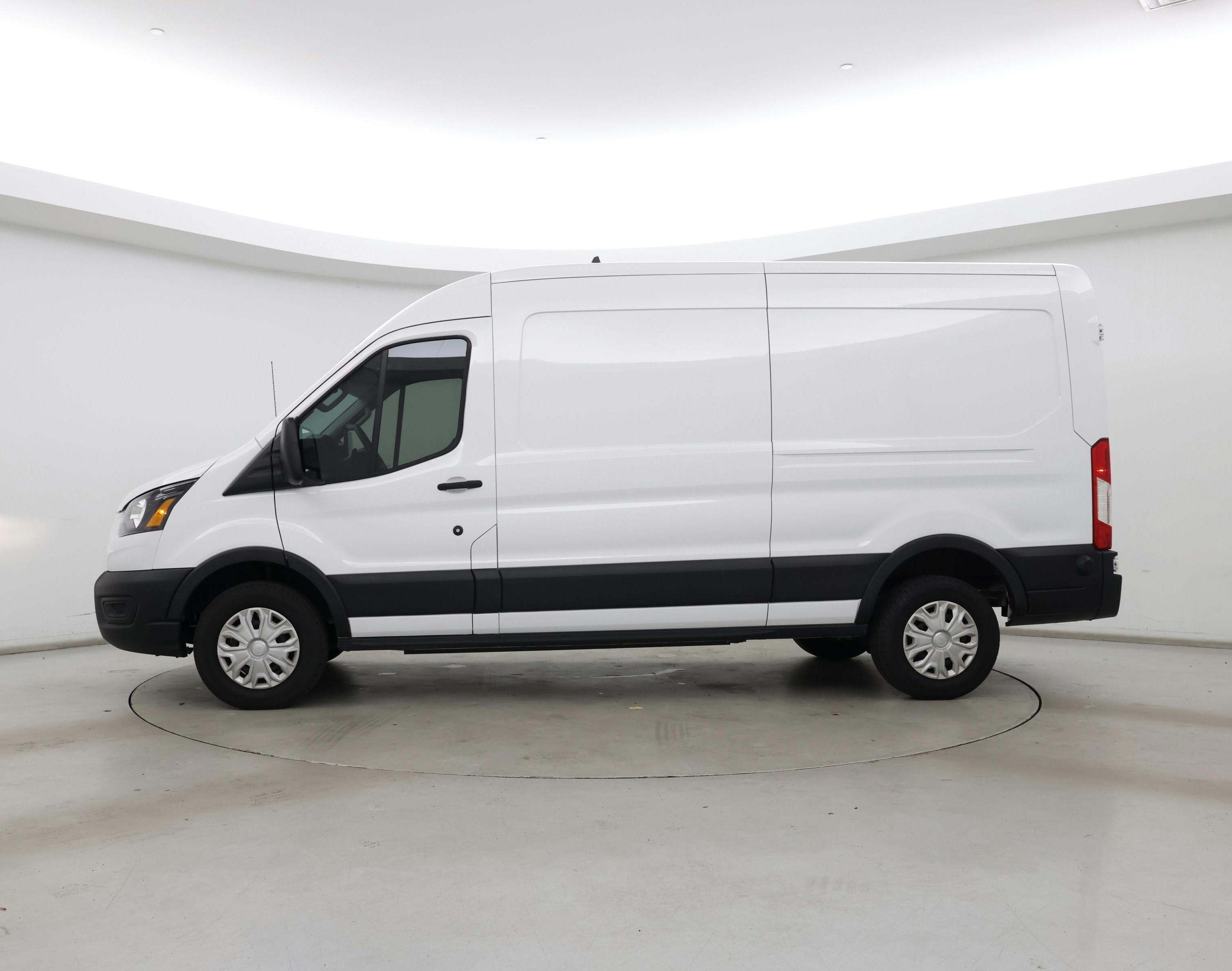 Thumbnail: 2023 Ford Econoline - 3