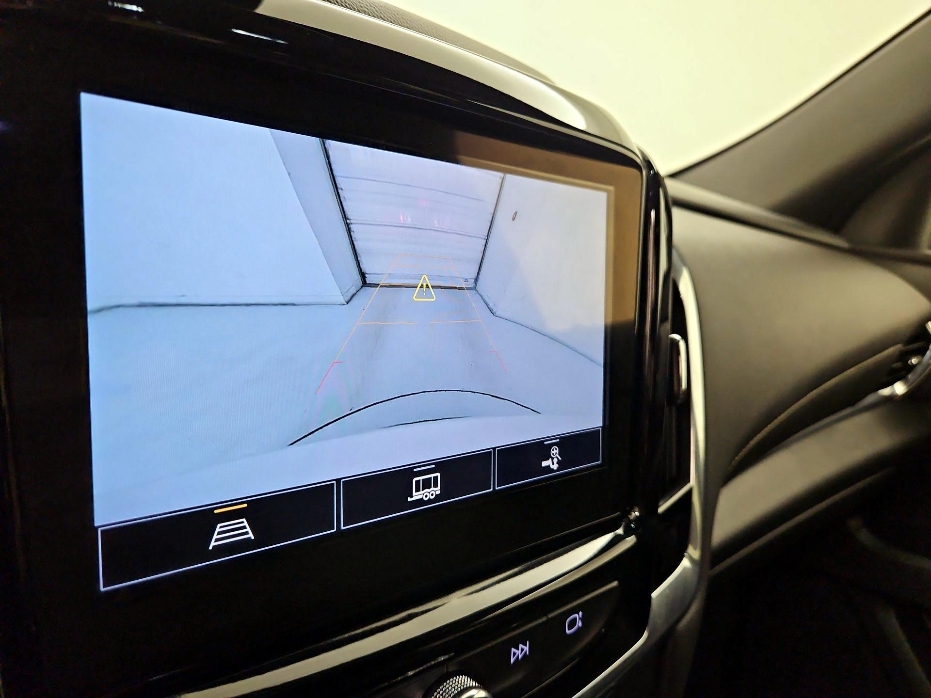 Thumbnail: 2022 Chevrolet Traverse - 14
