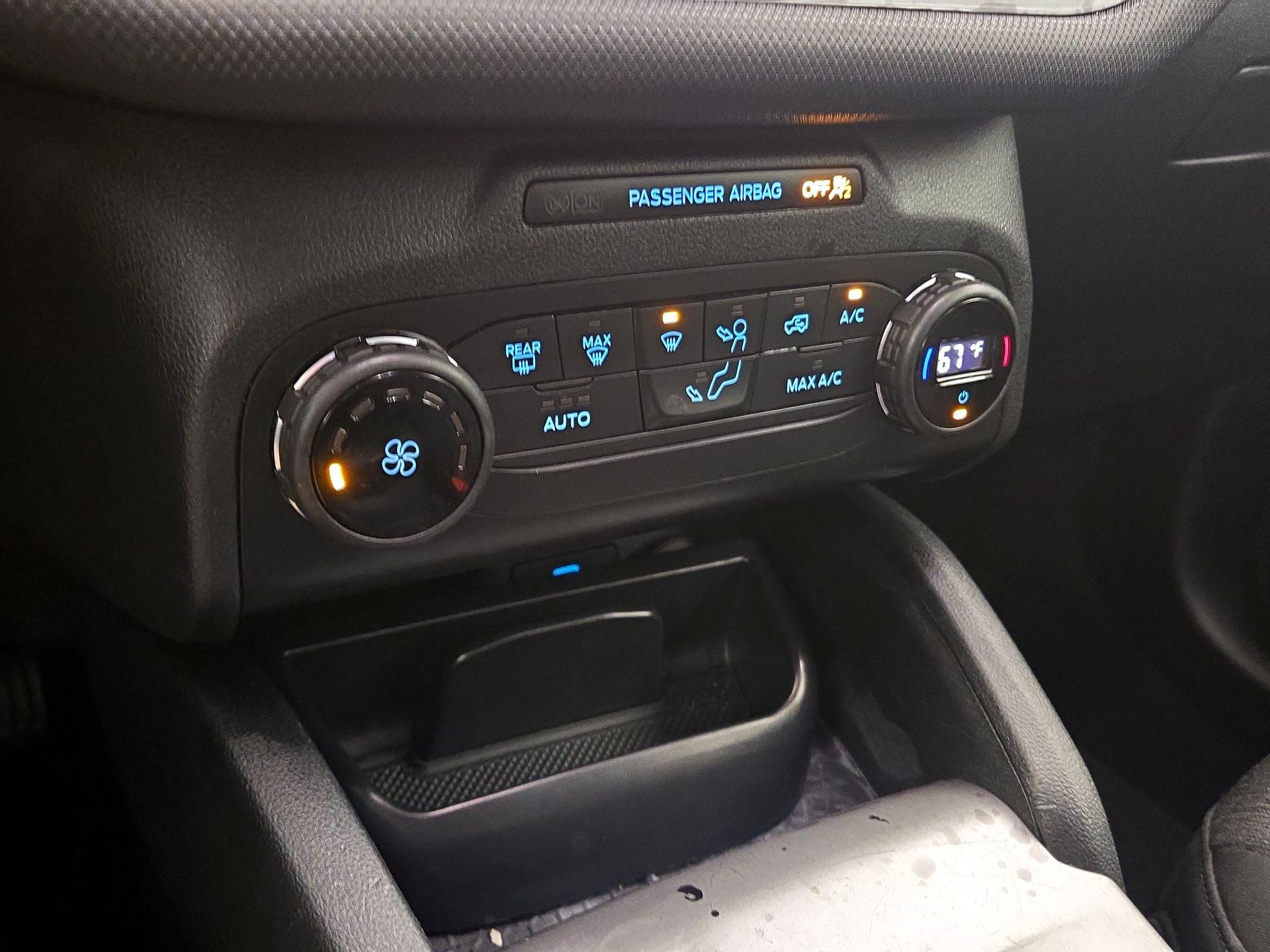 Thumbnail: 2021 Ford Bronco Sport - 16