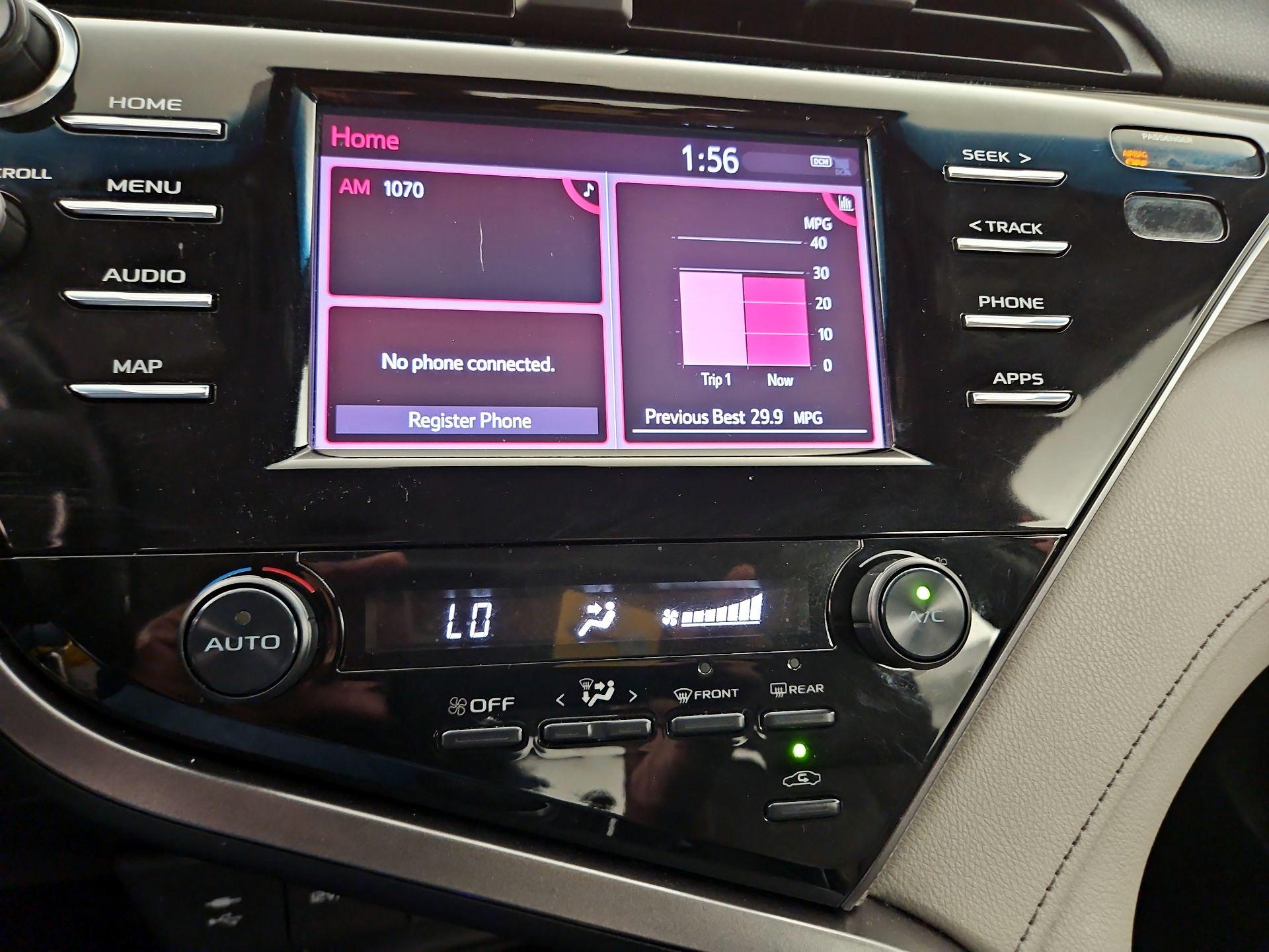 Thumbnail: 2019 Toyota Camry - 16
