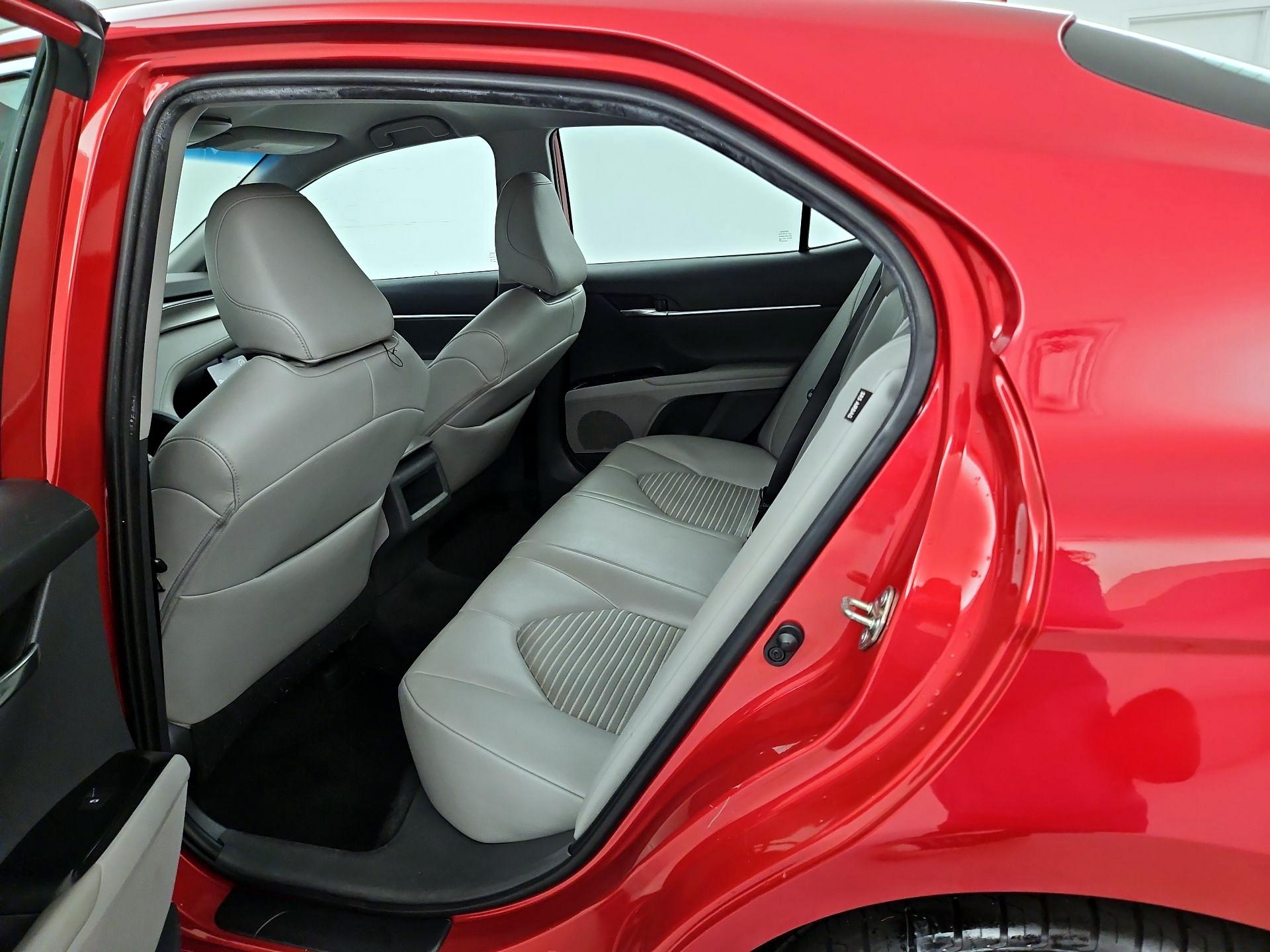 Thumbnail: 2019 Toyota Camry - 19