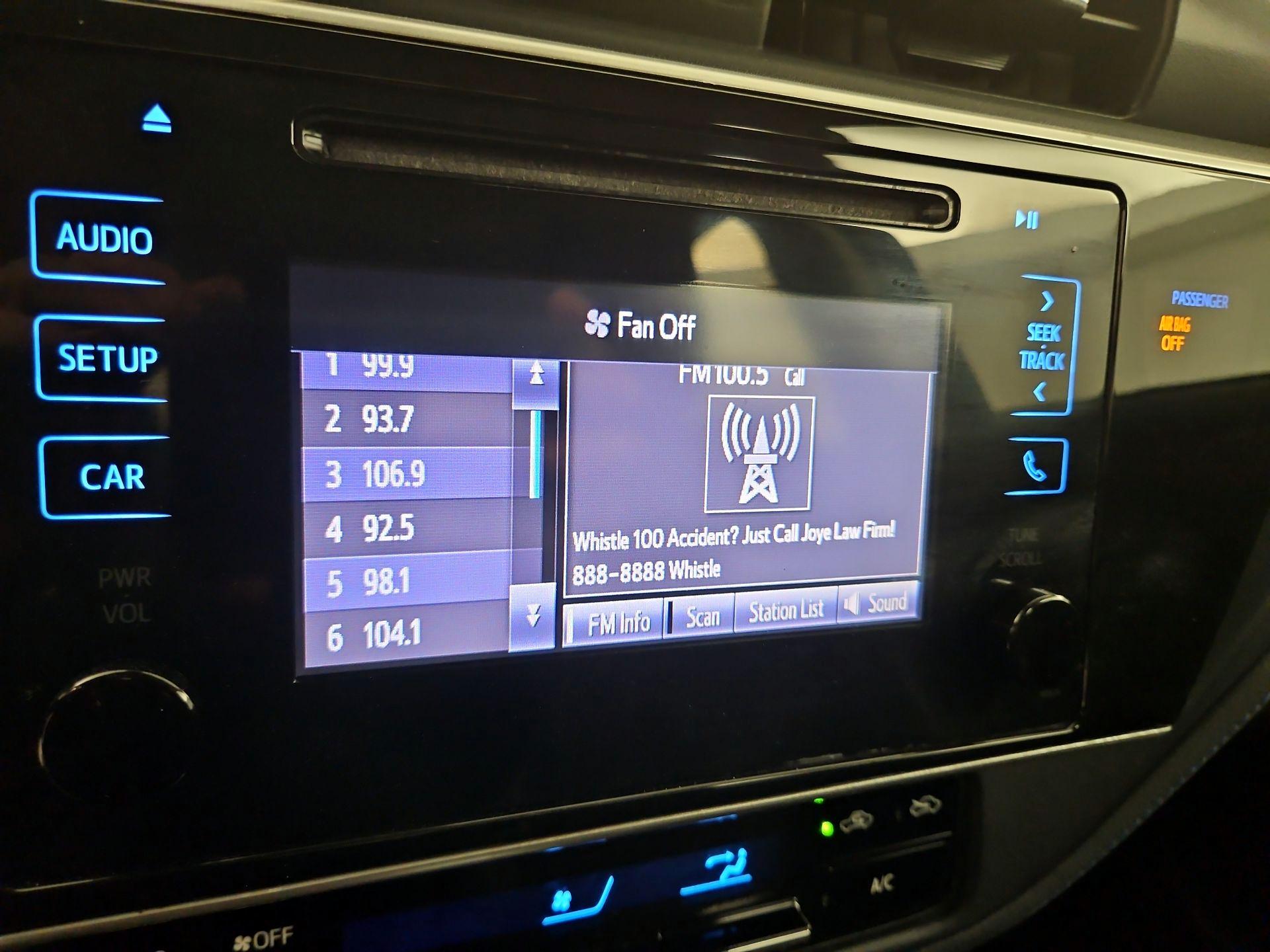 Thumbnail: 2019 Toyota Corolla - 15