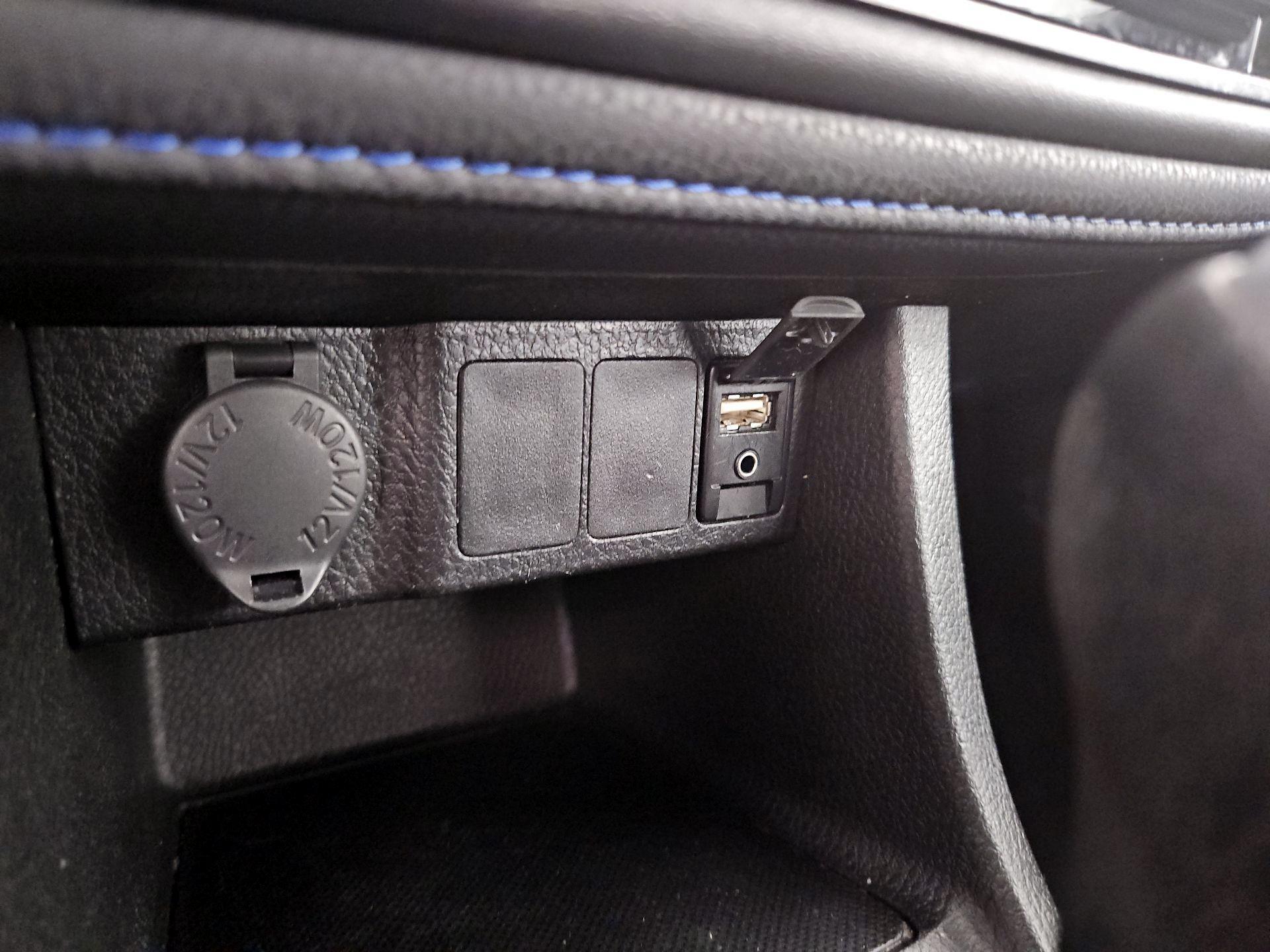 Thumbnail: 2019 Toyota Corolla - 18