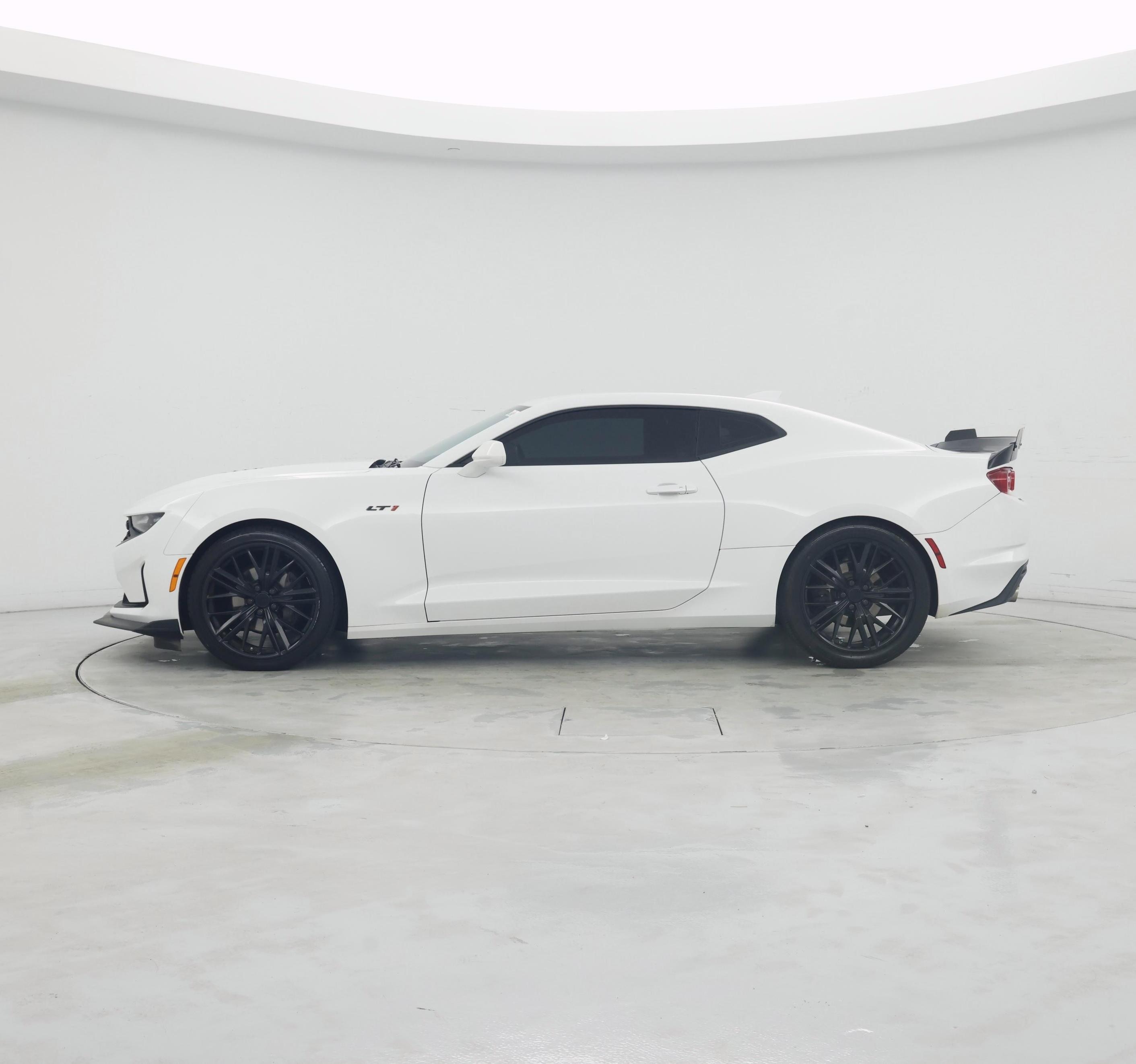 Thumbnail: 2020 Chevrolet Camaro - 3