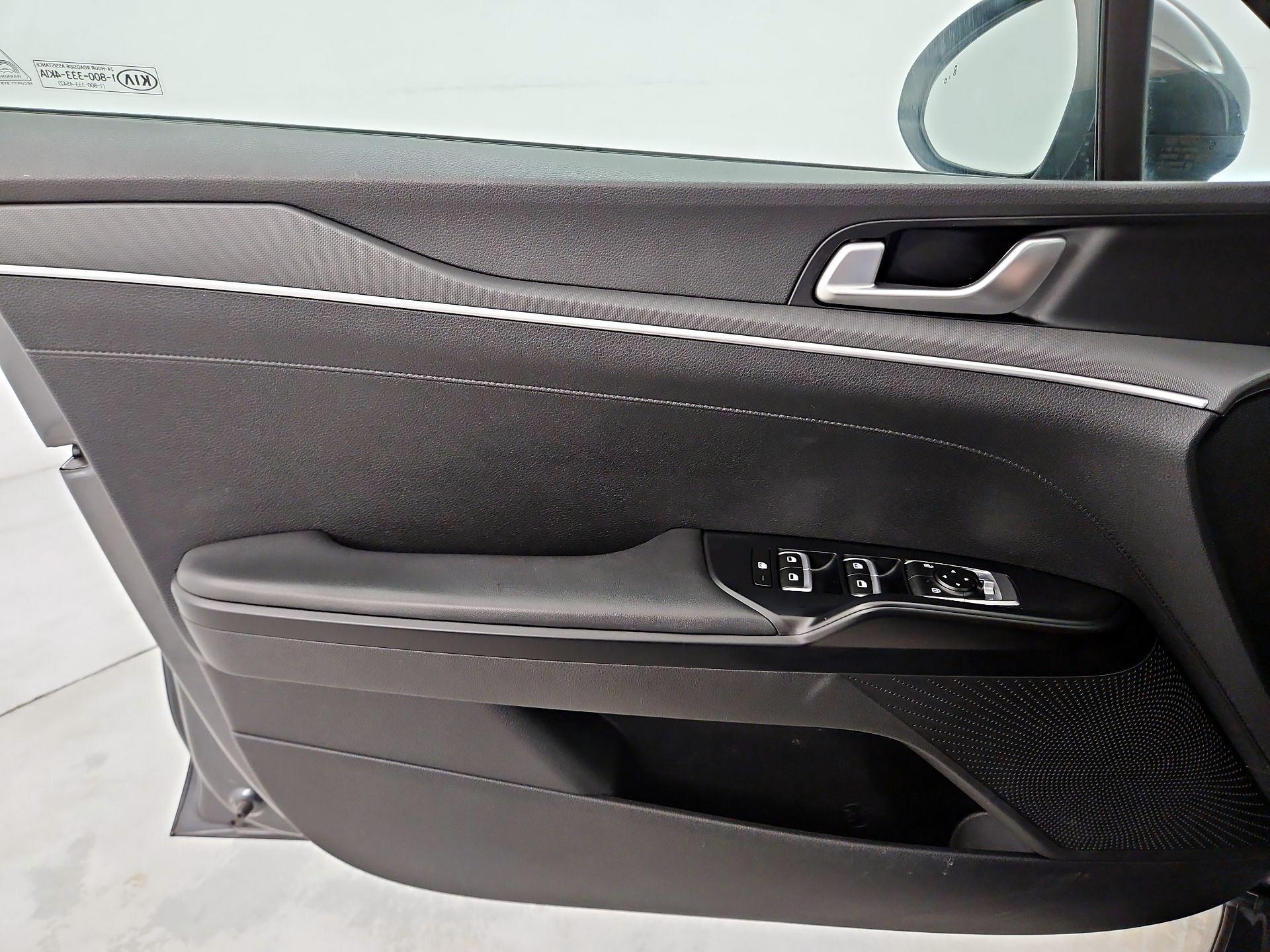 Thumbnail: 2021 Kia K5 - 12