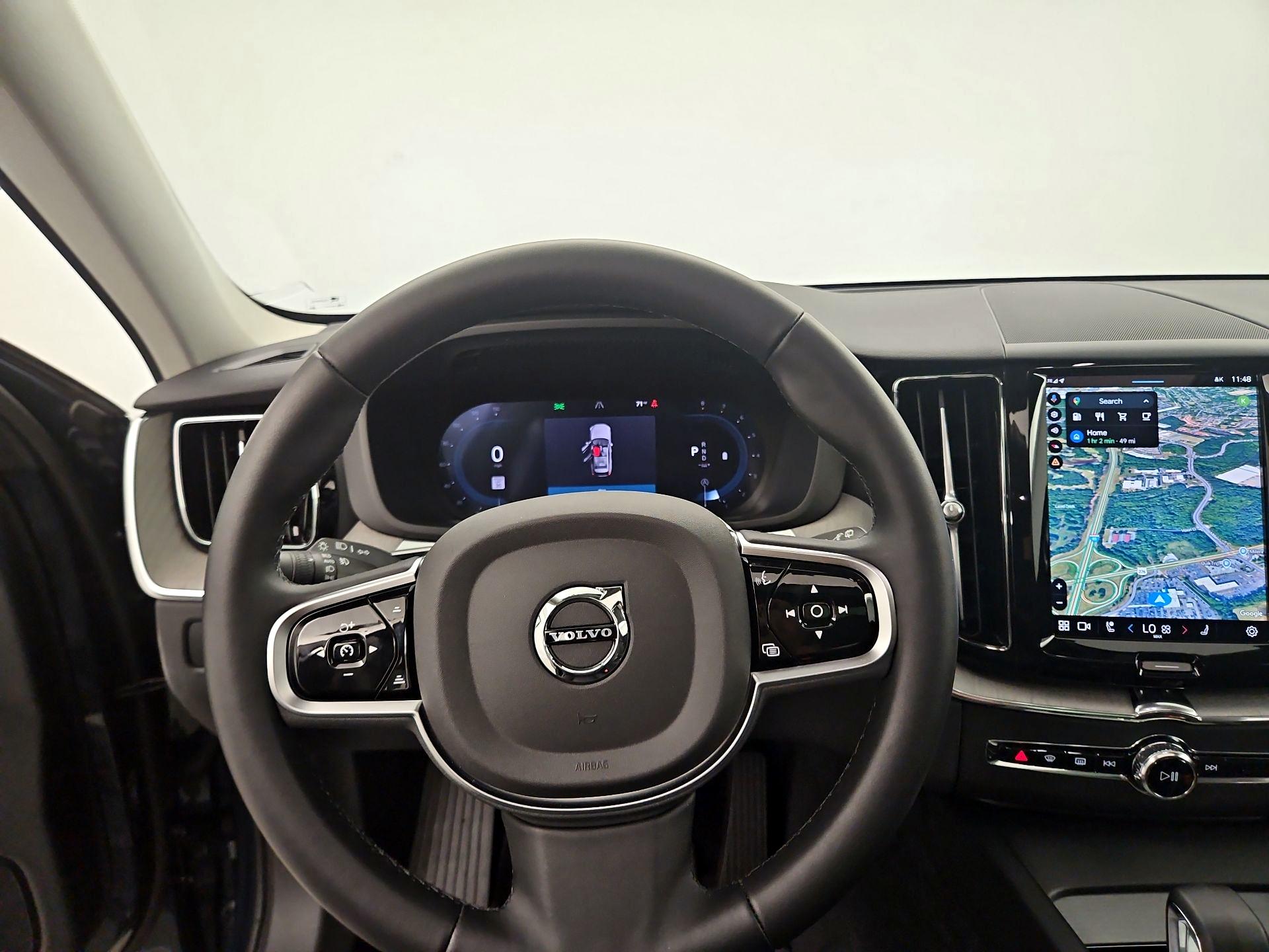 Thumbnail: 2025 Volvo XC60 - 10