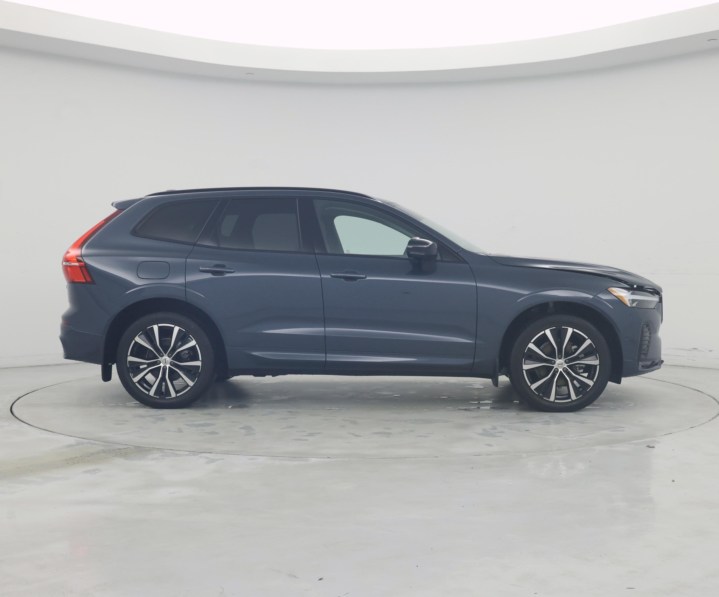 Thumbnail: 2025 Volvo XC60 - 7