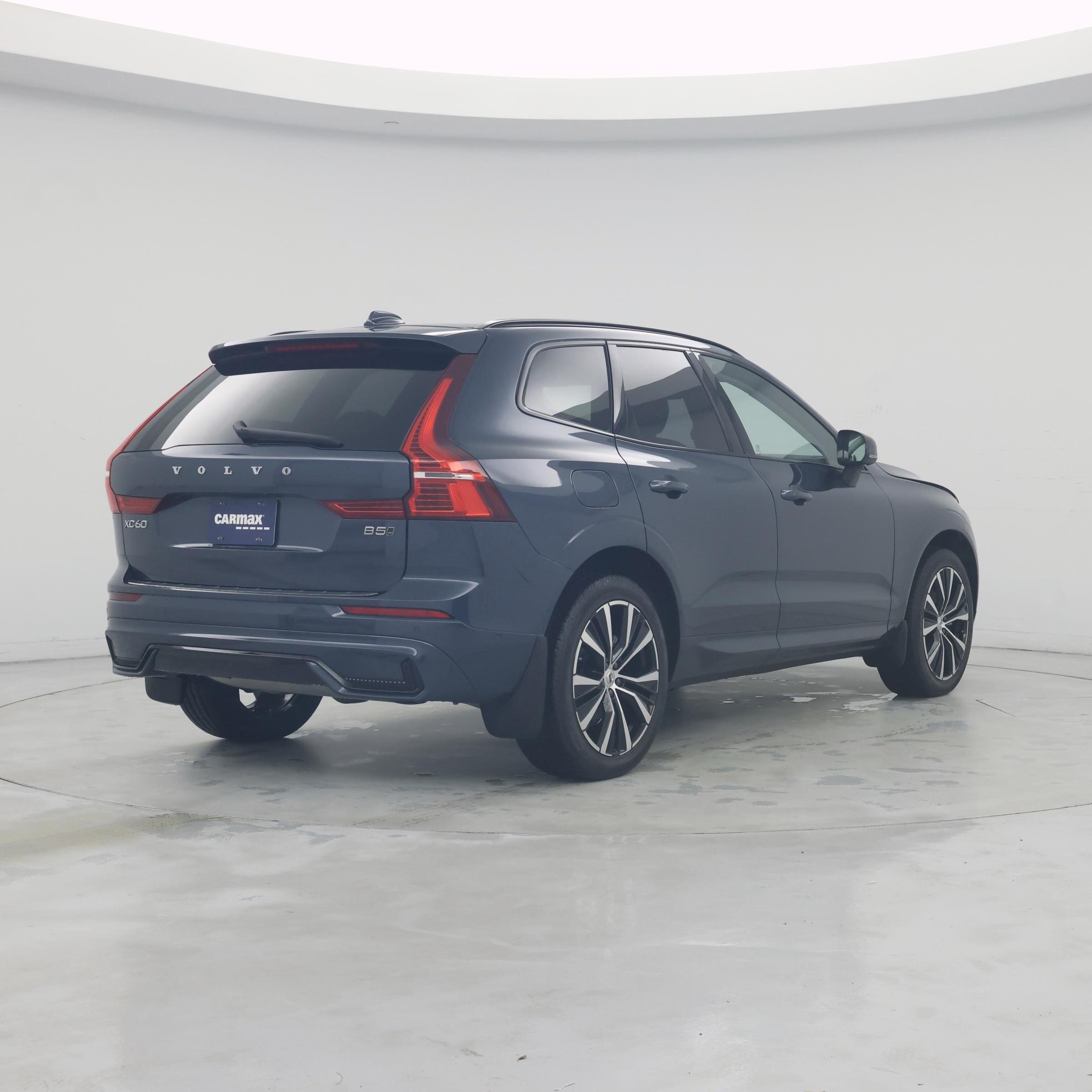 Thumbnail: 2025 Volvo XC60 - 8