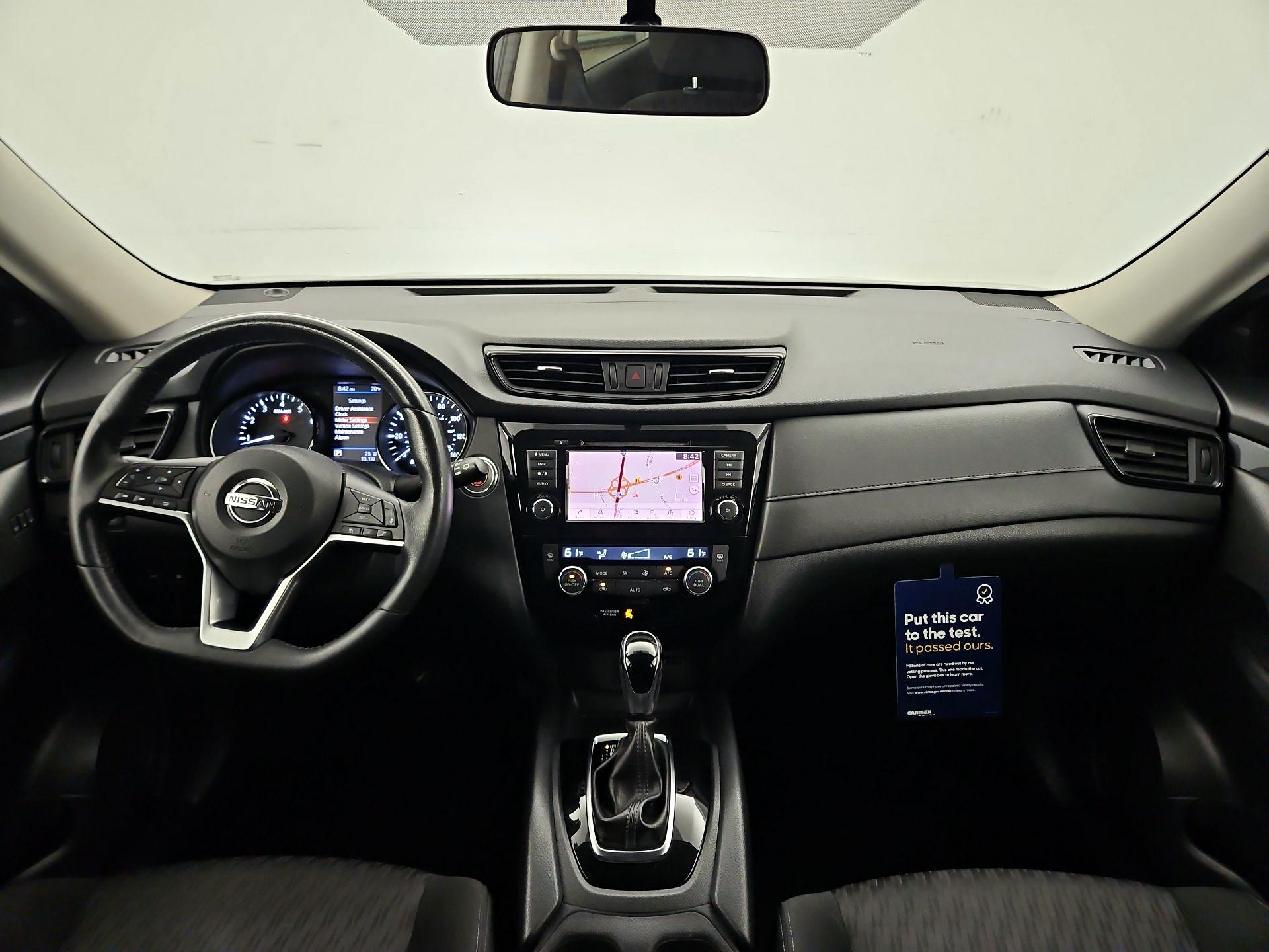 Thumbnail: 2018 Nissan Rogue - 9