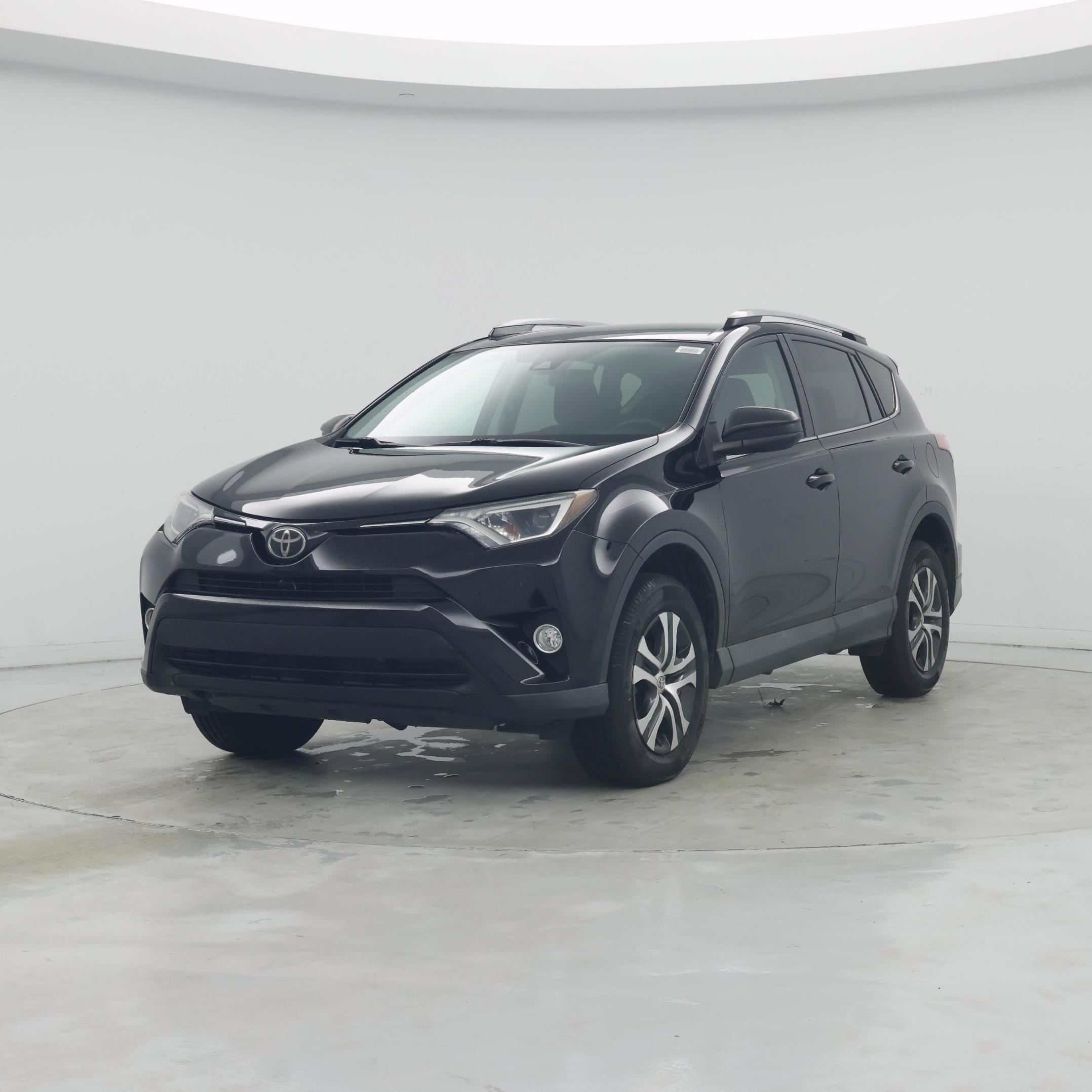 Thumbnail: 2018 Toyota RAV4 - 4