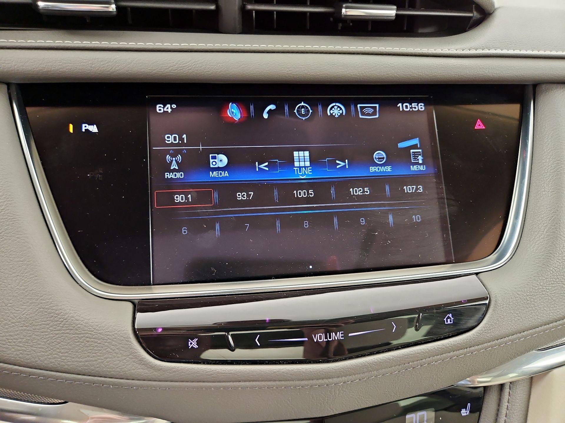 Thumbnail: 2017 Cadillac XT5 - 16
