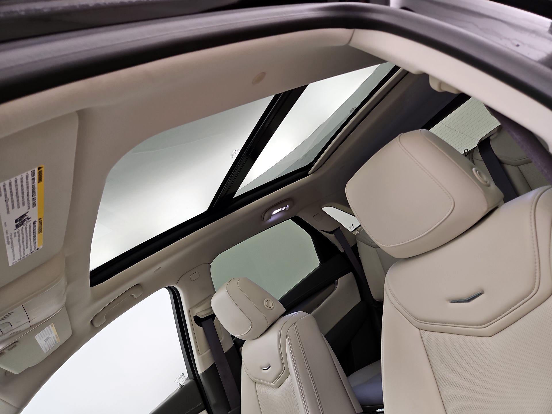Thumbnail: 2017 Cadillac XT5 - 19