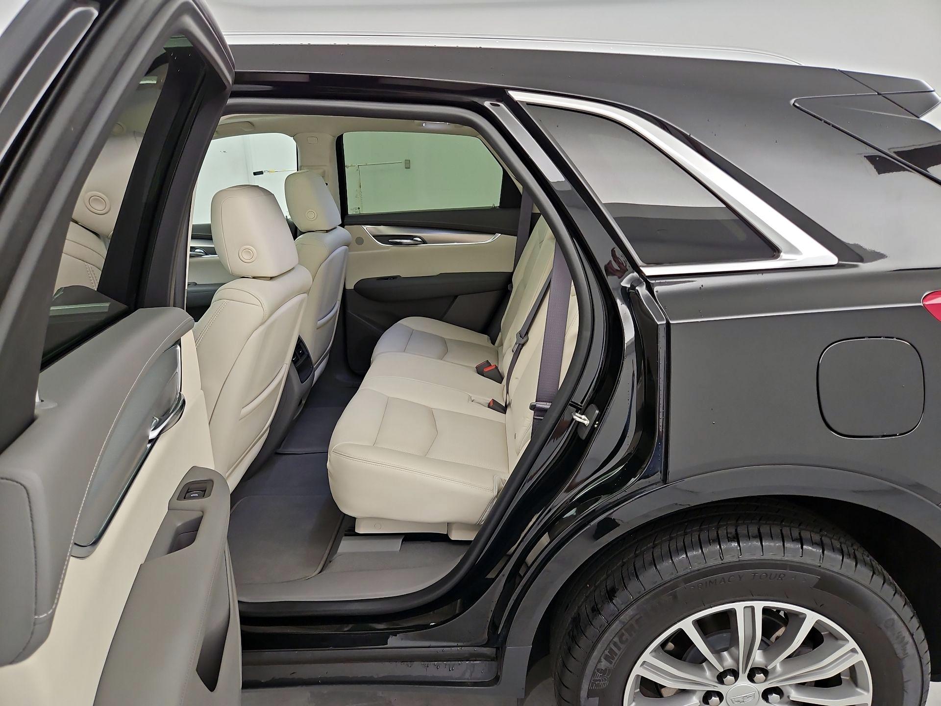 Thumbnail: 2017 Cadillac XT5 - 20