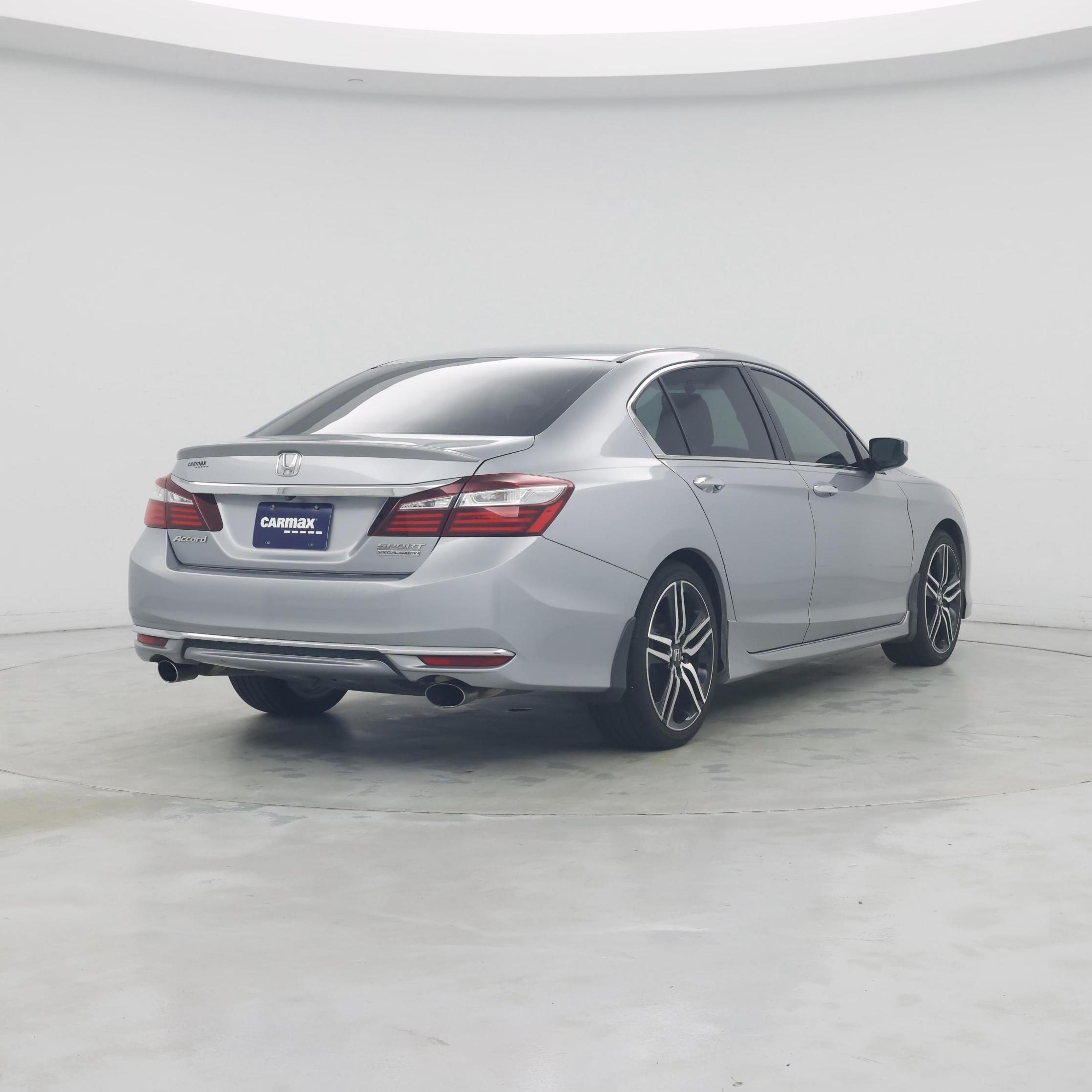 Thumbnail: 2017 Honda Accord - 8