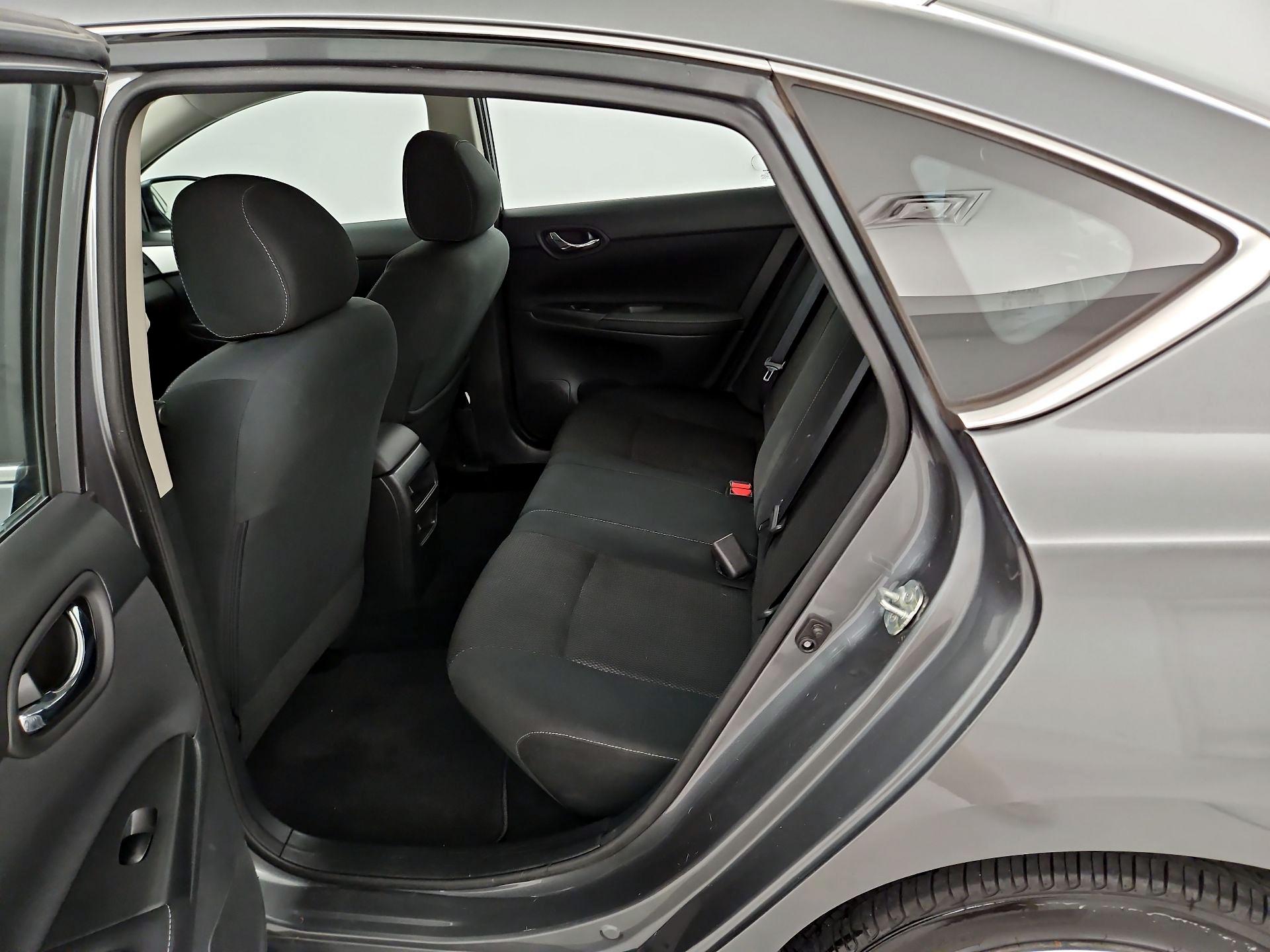 Thumbnail: 2019 Nissan Sentra - 19