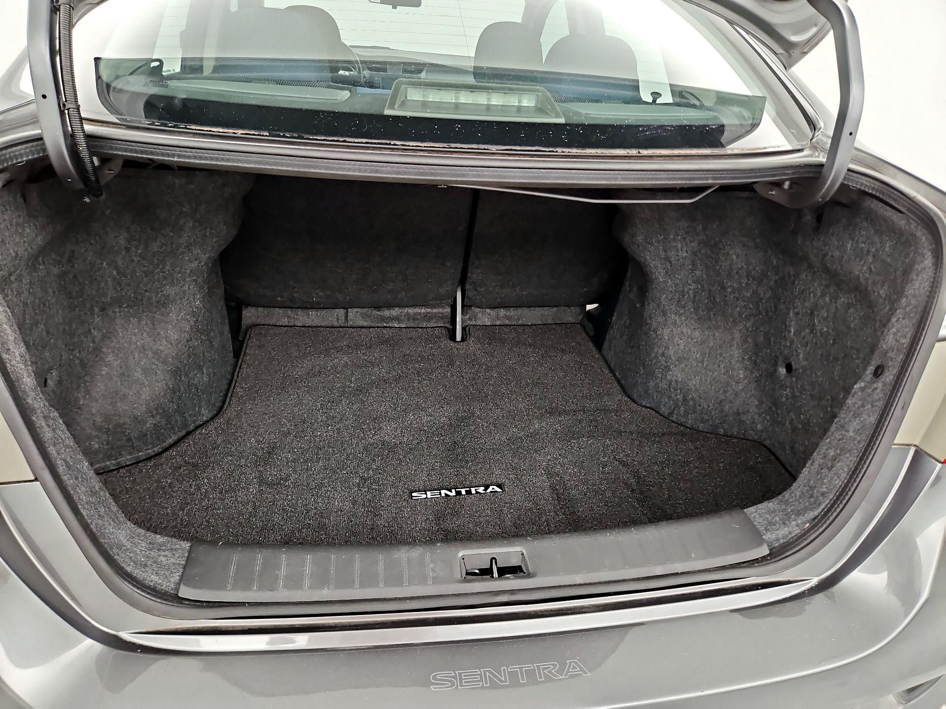 Thumbnail: 2019 Nissan Sentra - 20