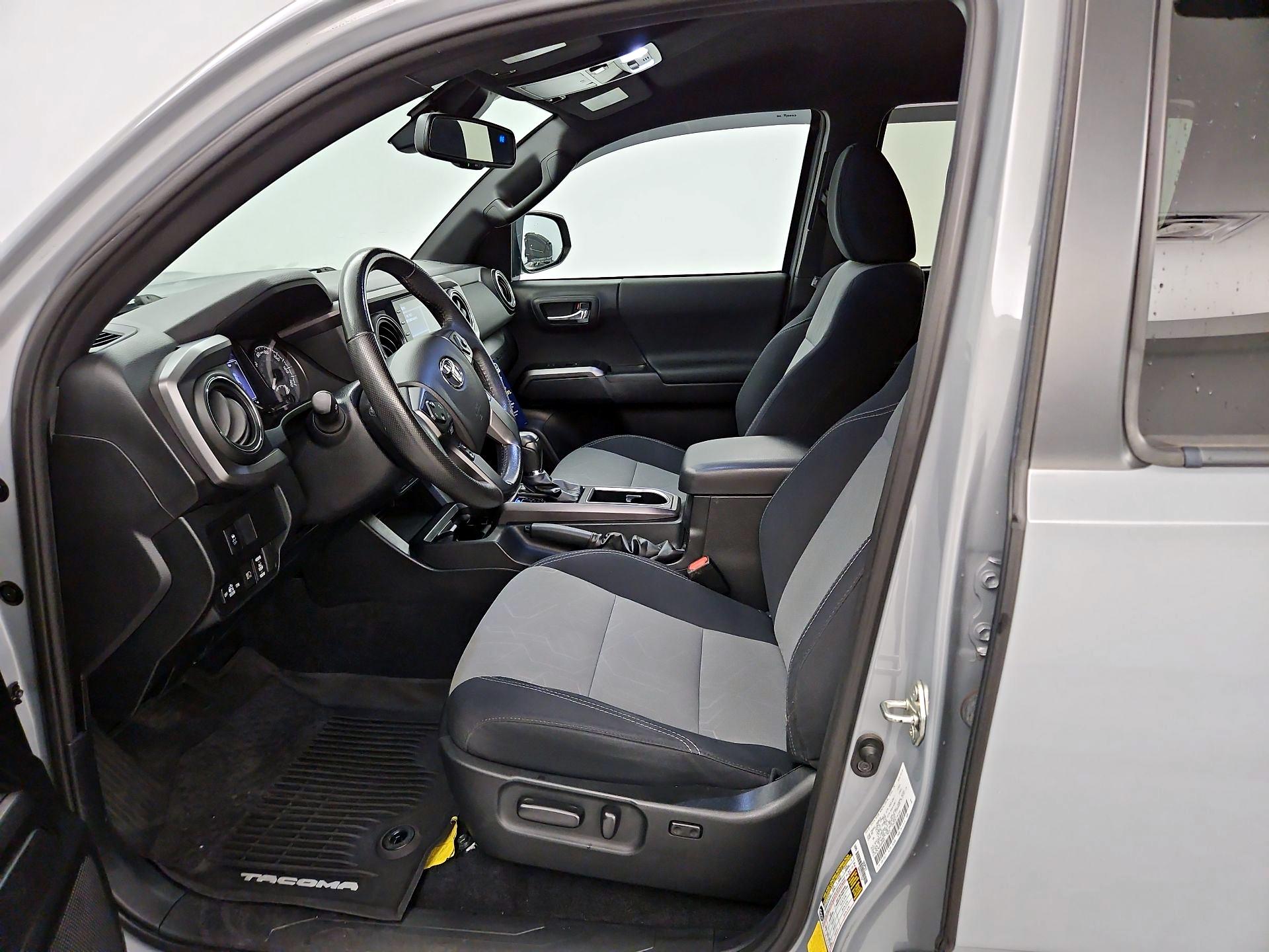 Thumbnail: 2021 Toyota Tacoma - 11