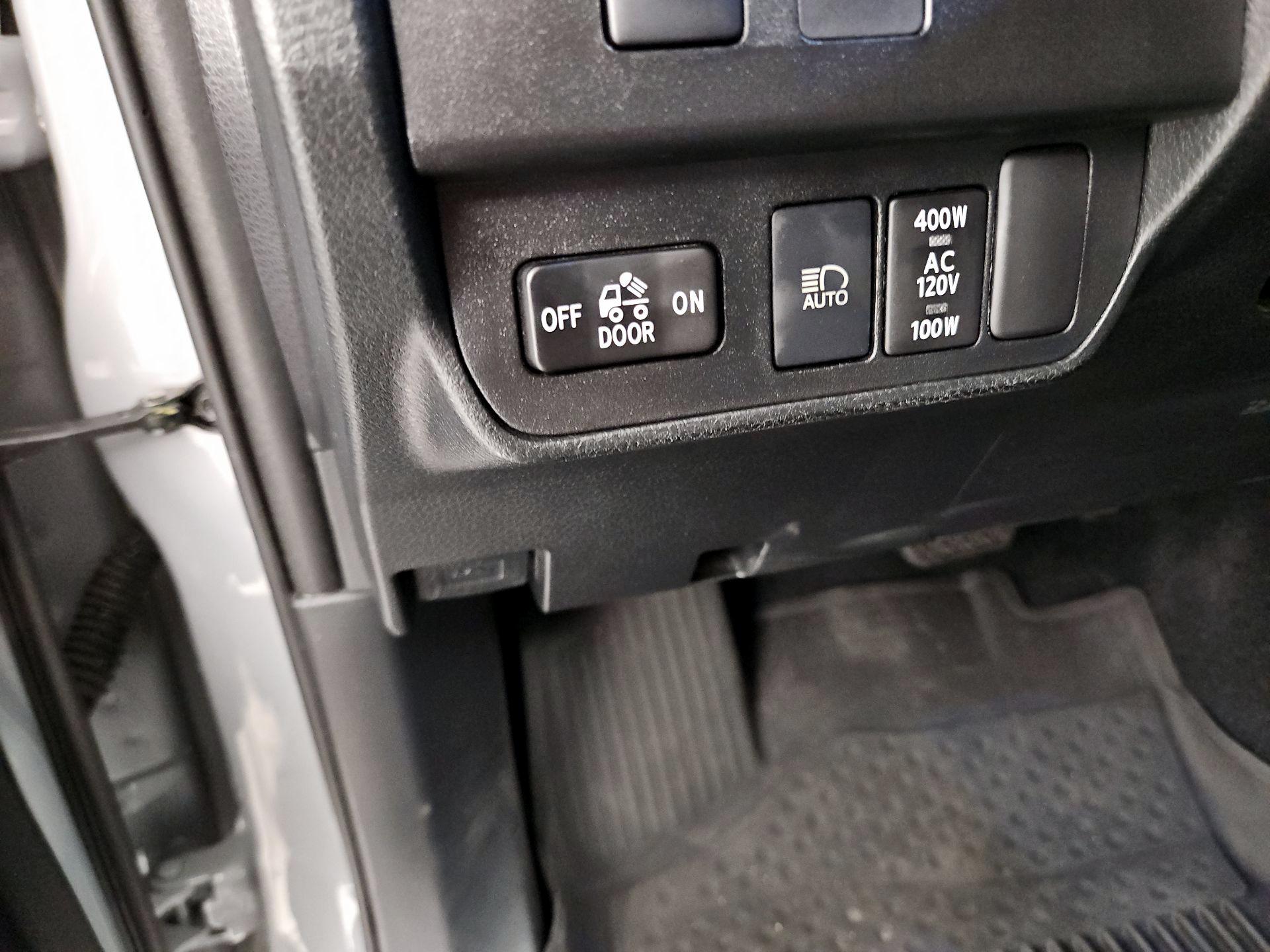 Thumbnail: 2021 Toyota Tacoma - 13