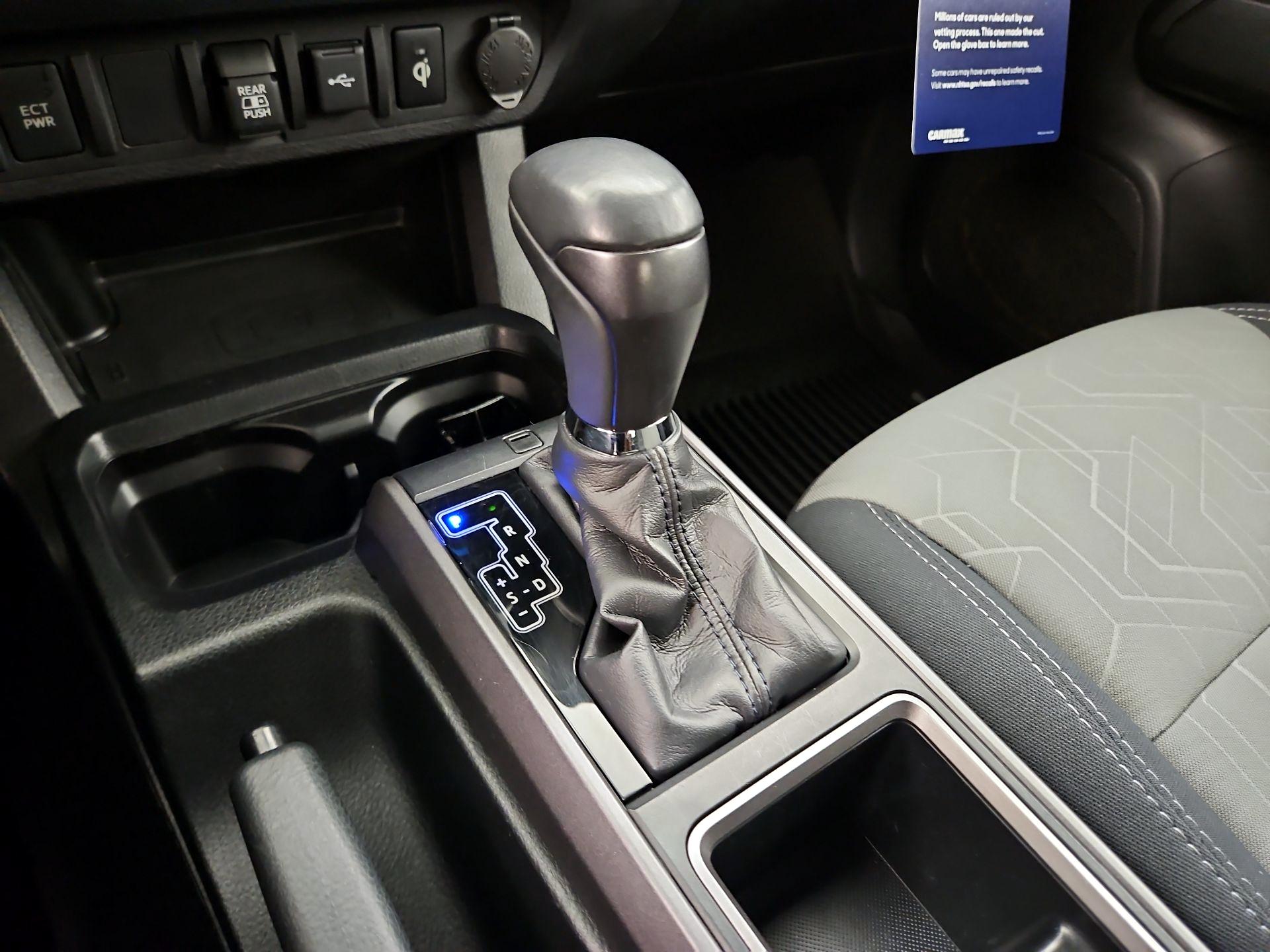 Thumbnail: 2021 Toyota Tacoma - 17