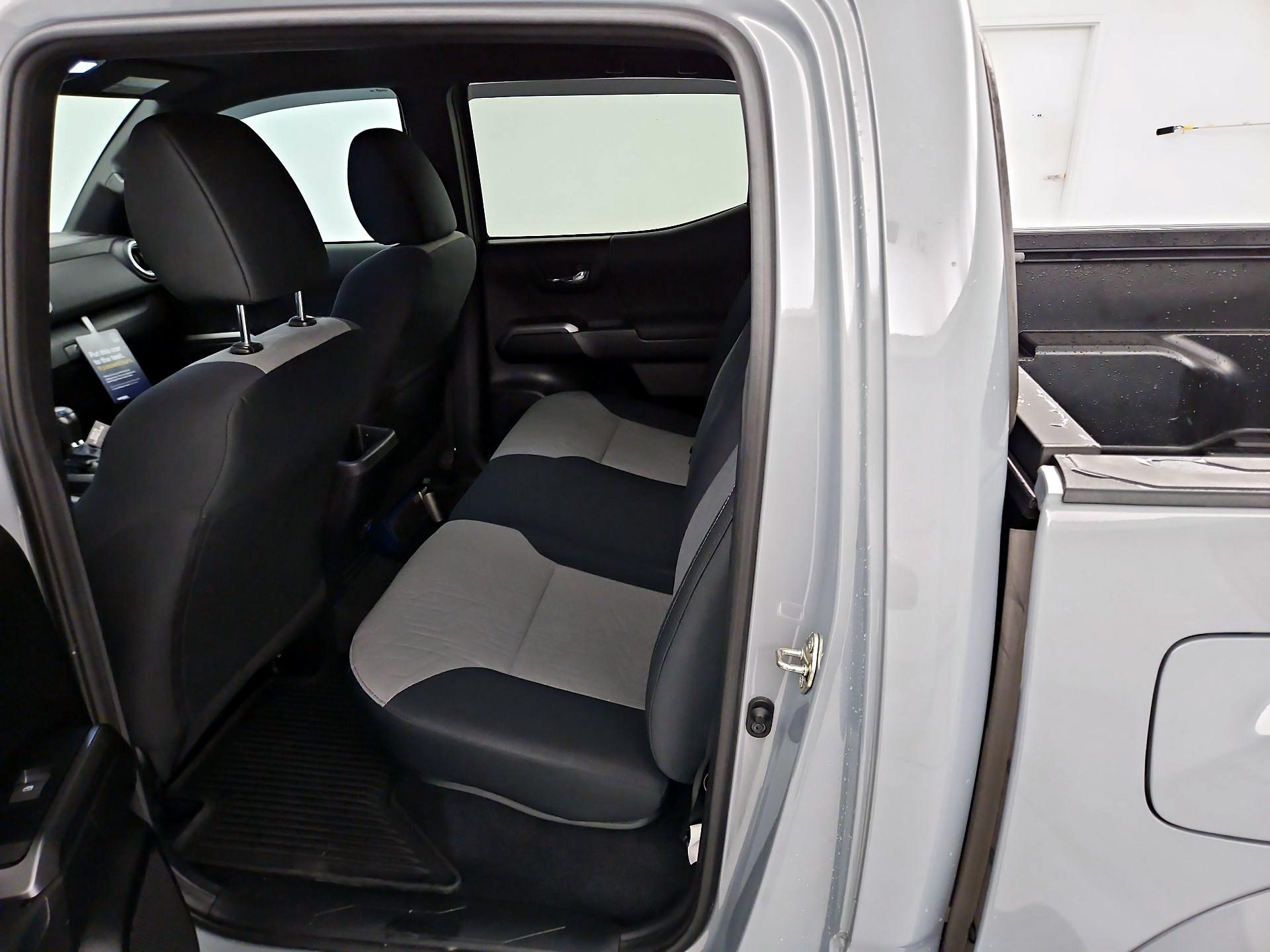 Thumbnail: 2021 Toyota Tacoma - 19