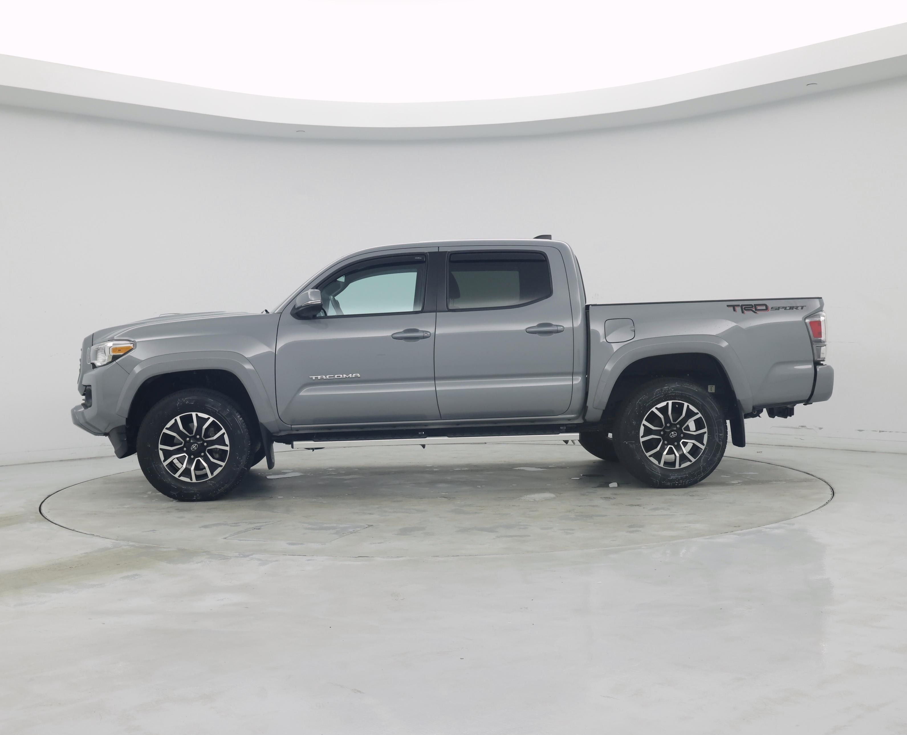 Thumbnail: 2021 Toyota Tacoma - 3