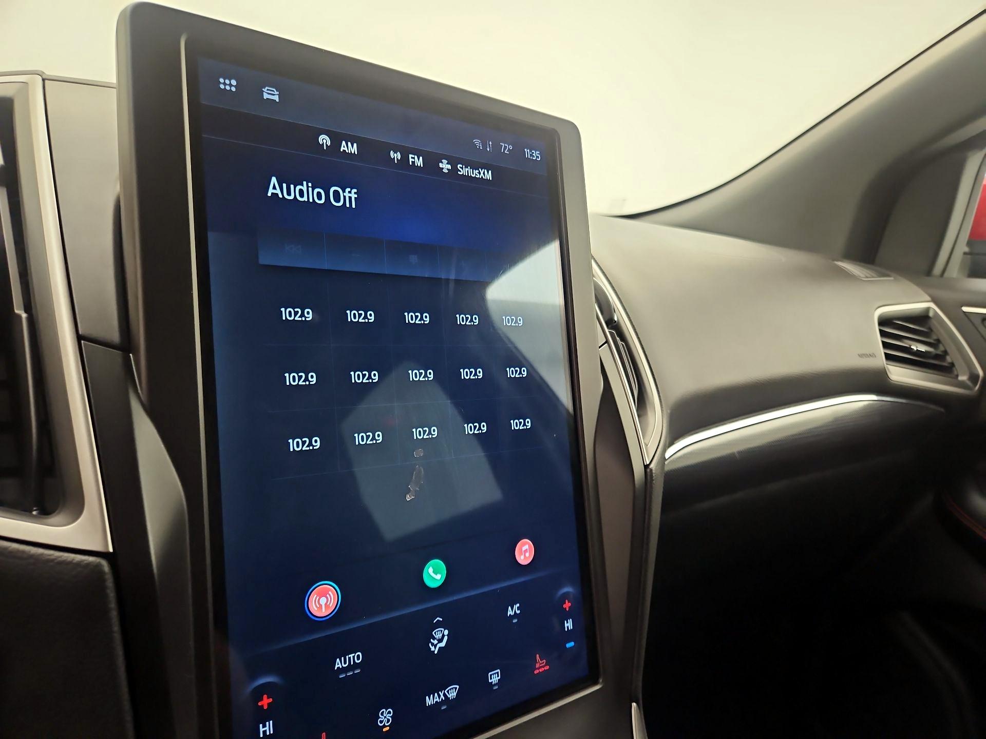 Thumbnail: 2021 Ford Edge - 15