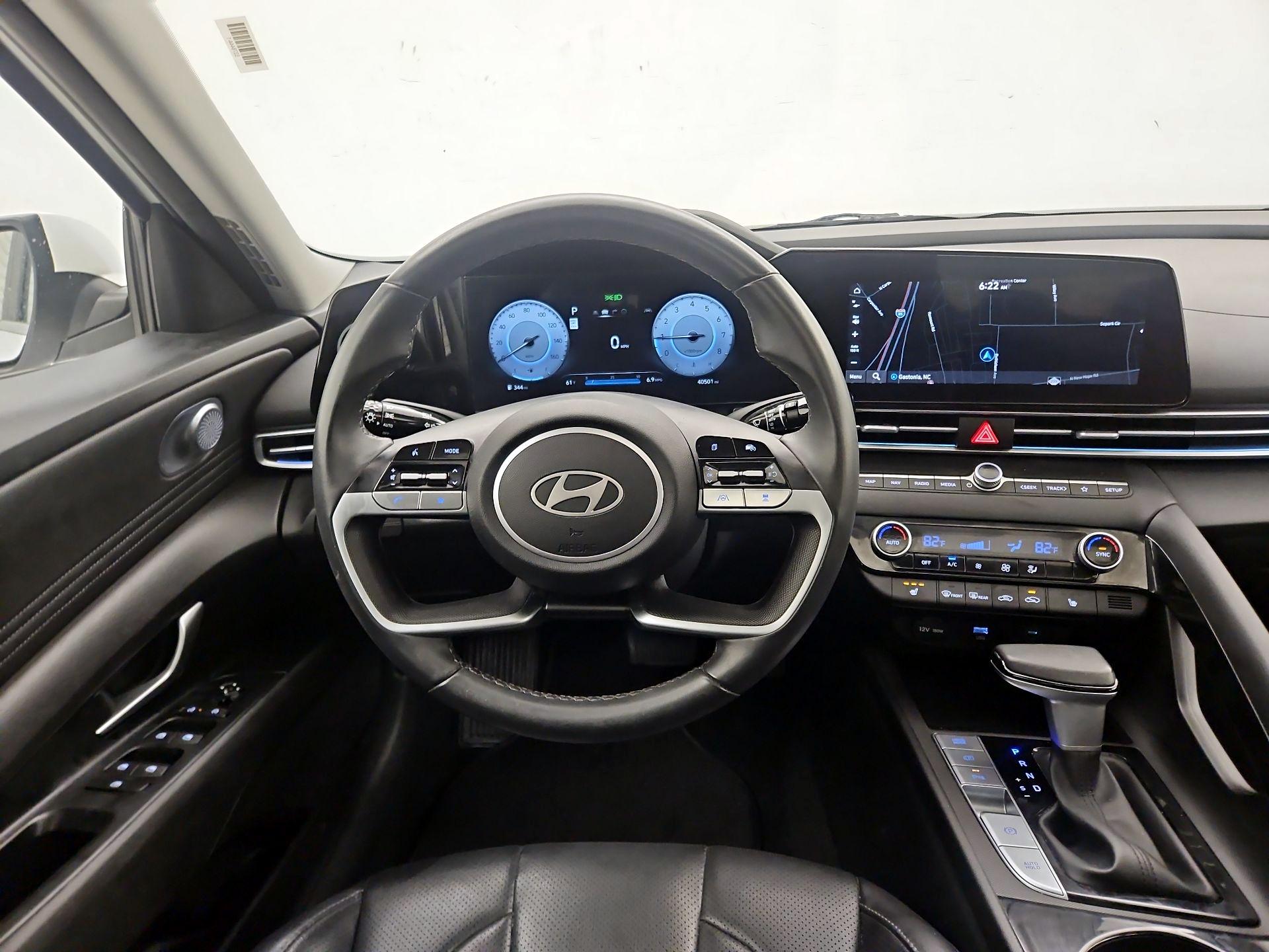Thumbnail: 2024 Hyundai Elantra - 10