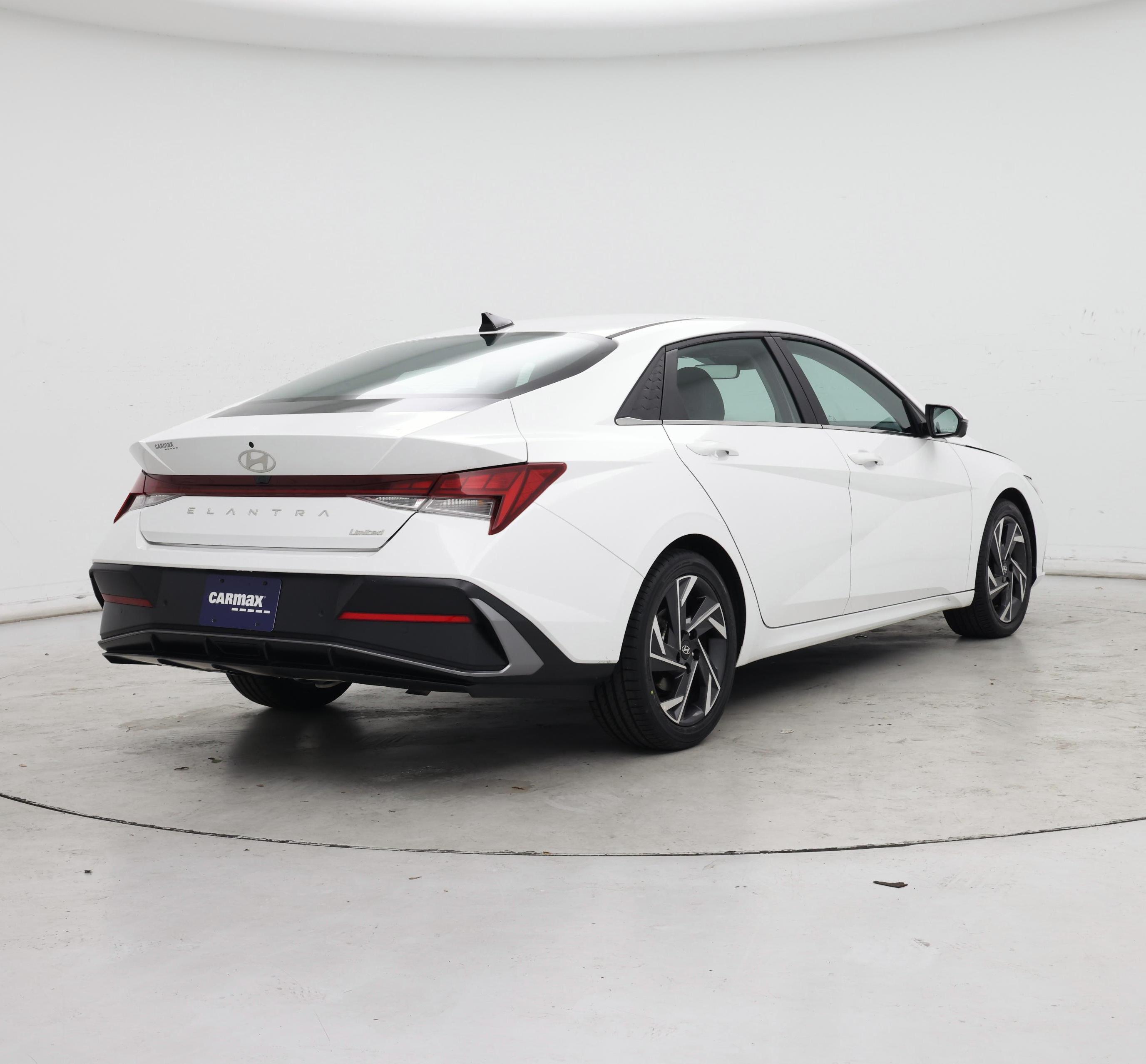 Thumbnail: 2024 Hyundai Elantra - 8