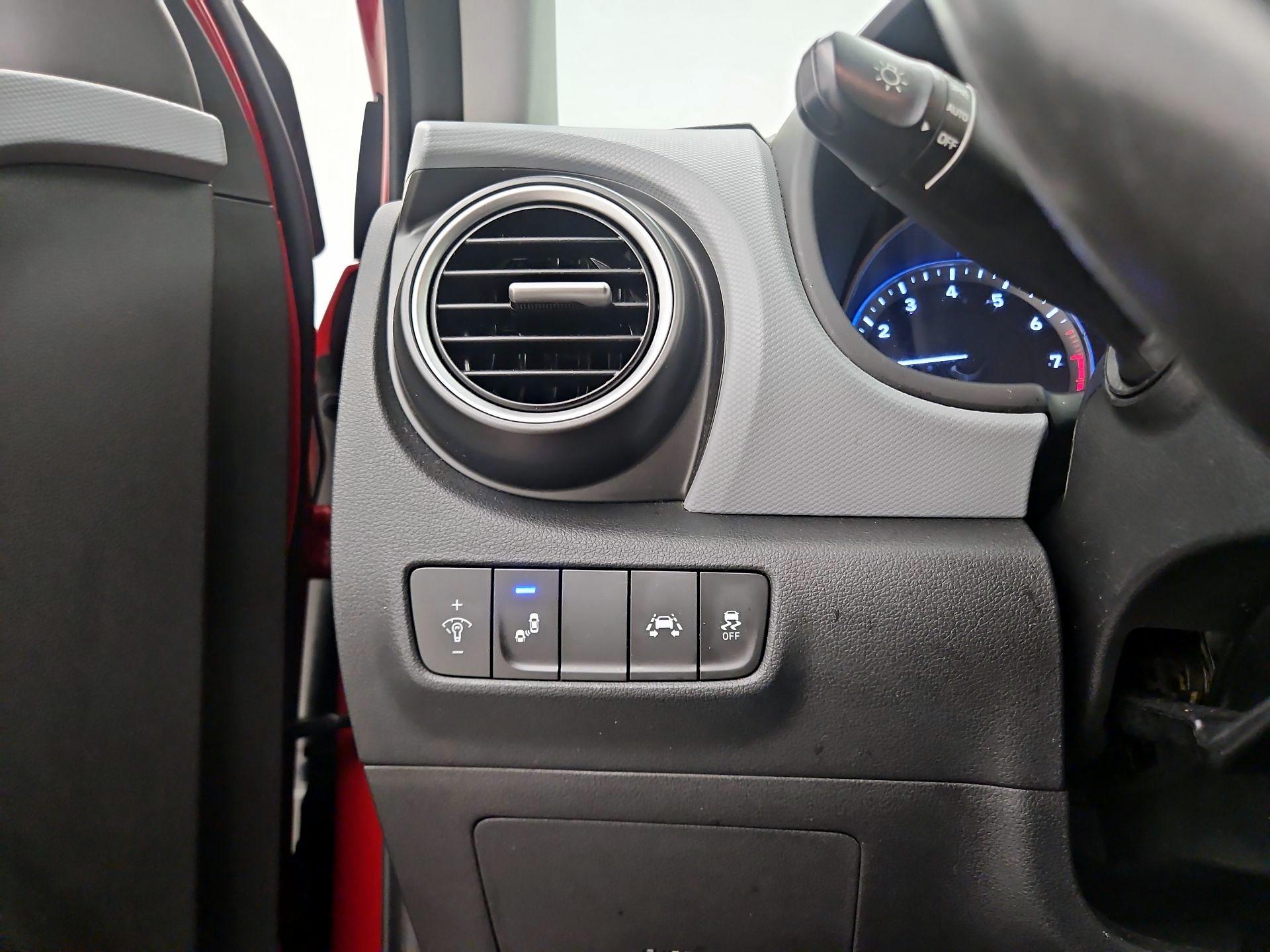 Thumbnail: 2021 Hyundai Kona - 13