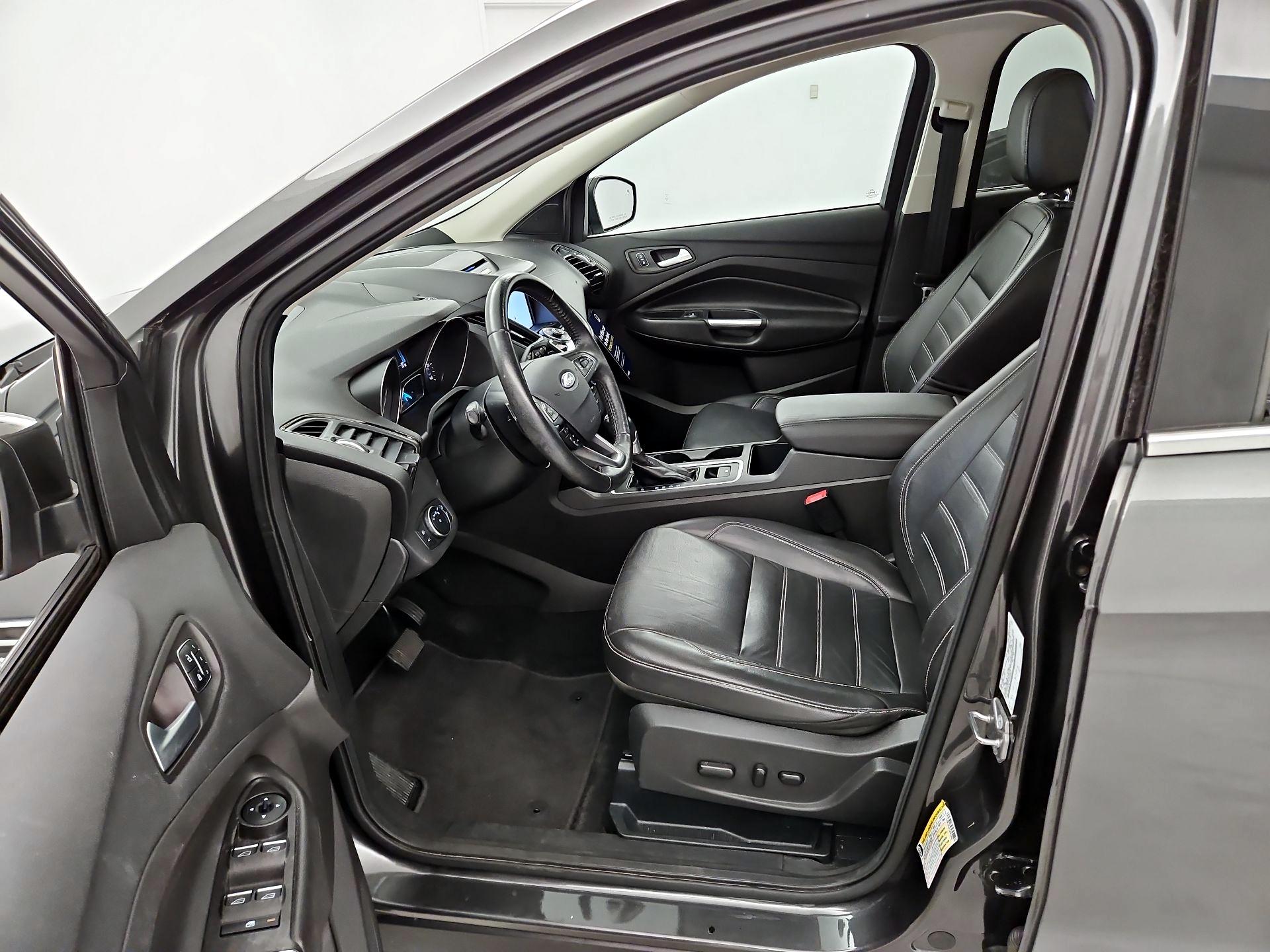 Thumbnail: 2017 Ford Escape - 11