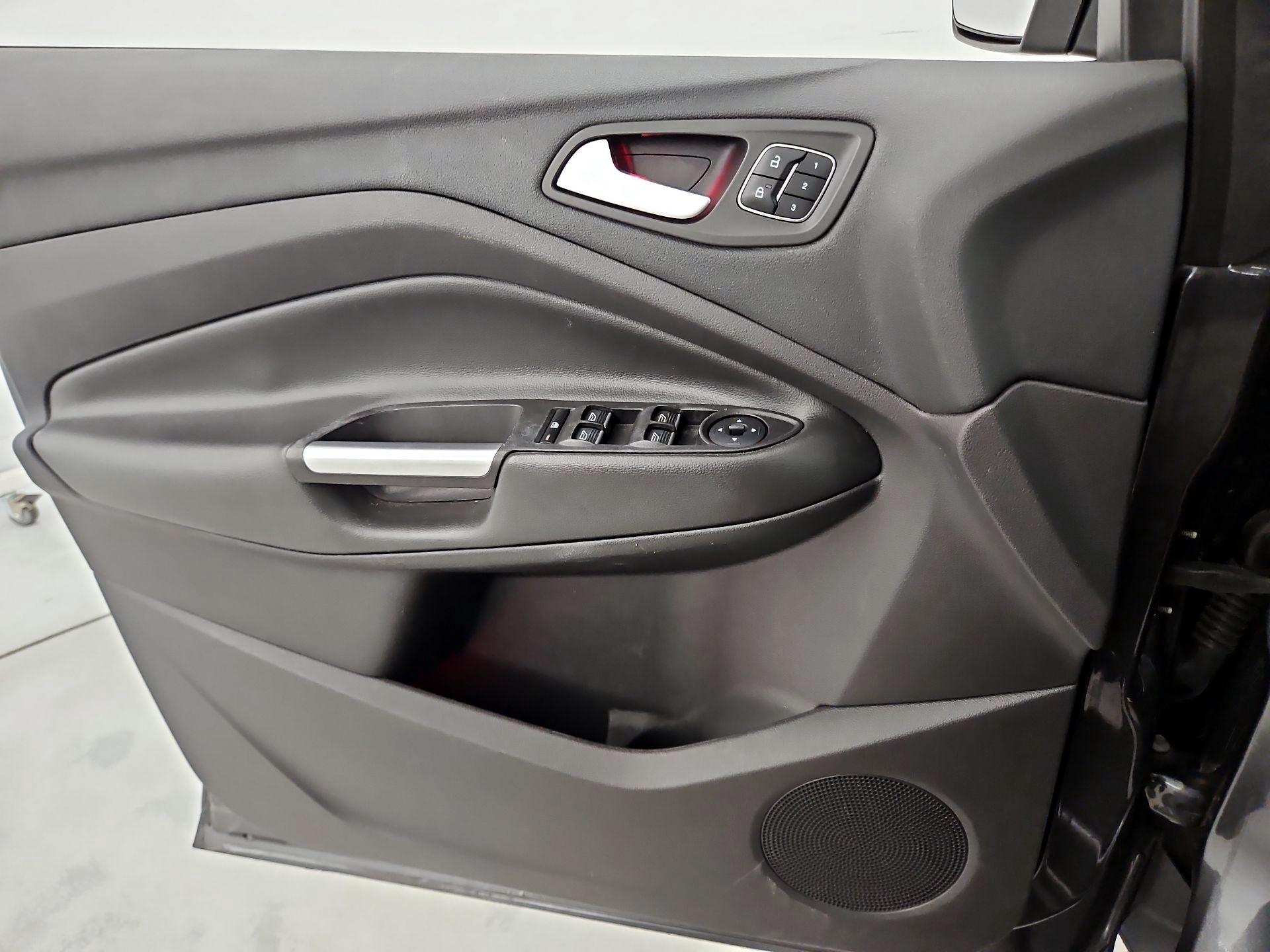 Thumbnail: 2017 Ford Escape - 12