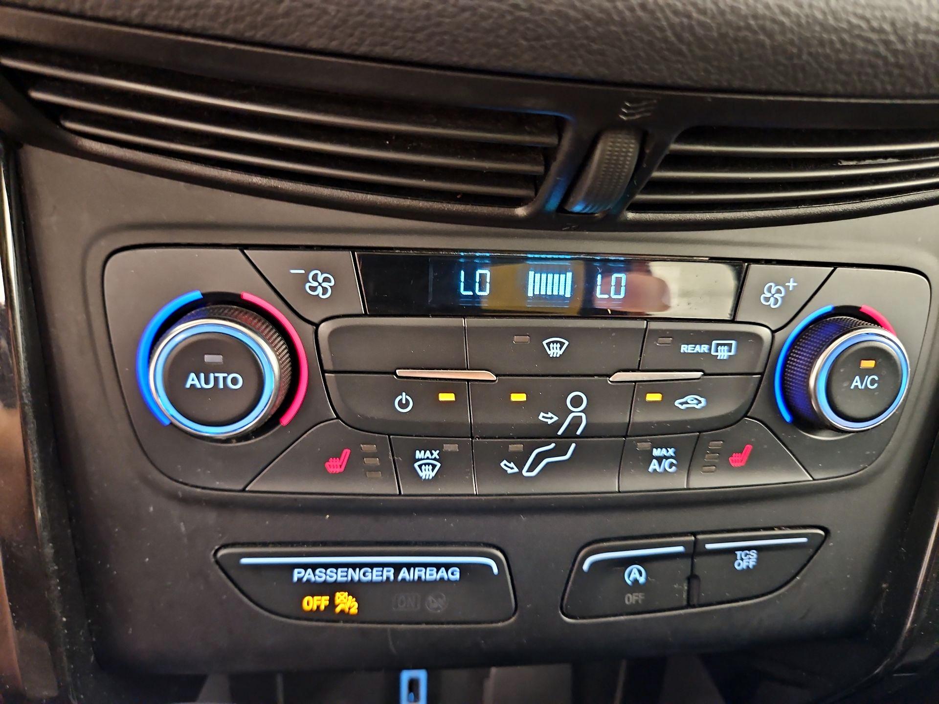 Thumbnail: 2017 Ford Escape - 17
