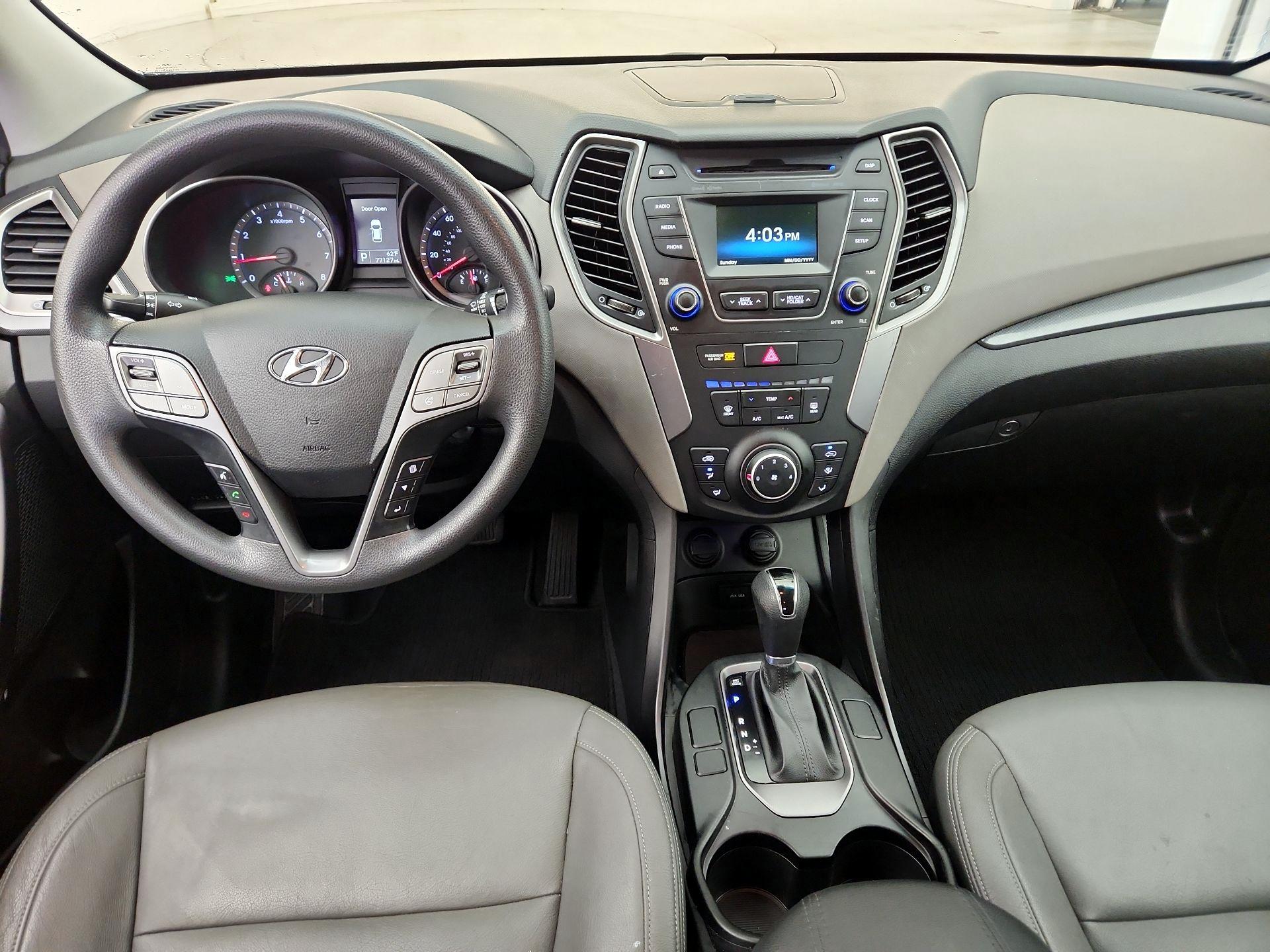 Thumbnail: 2016 Hyundai Santa Fe - 9