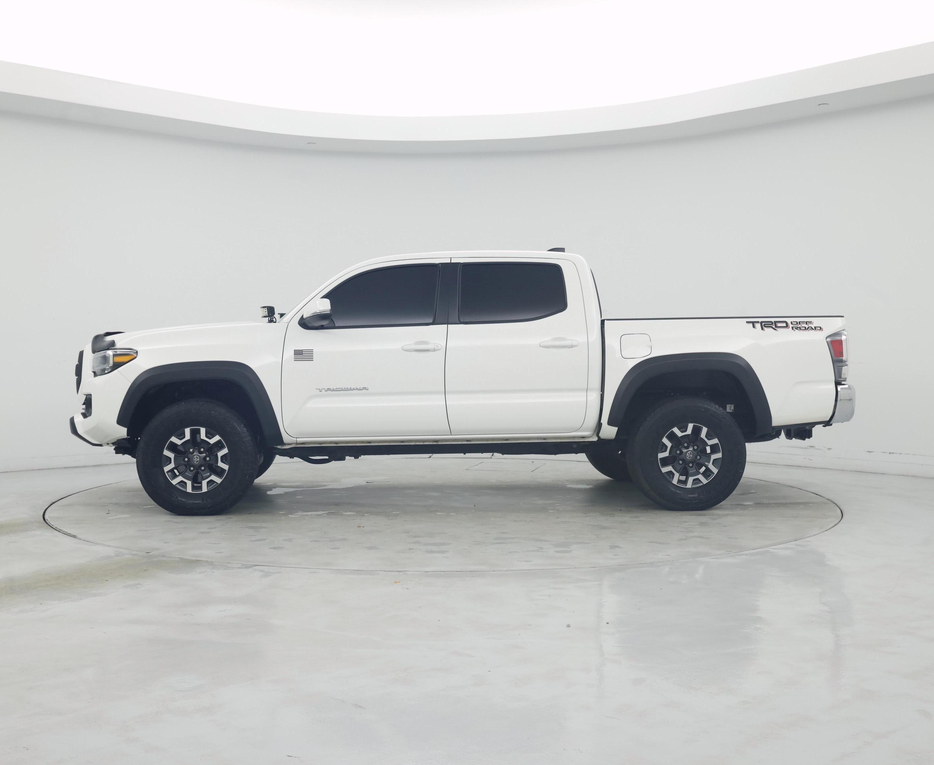Thumbnail: 2023 Toyota Tacoma - 3