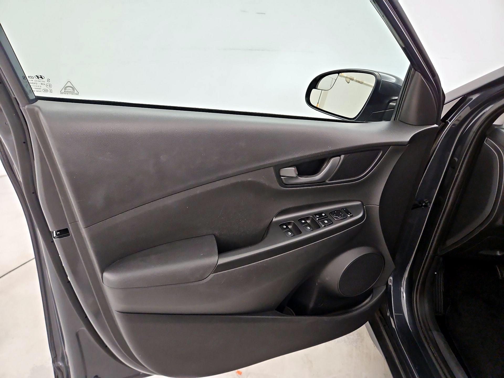 Thumbnail: 2019 Hyundai Kona - 12