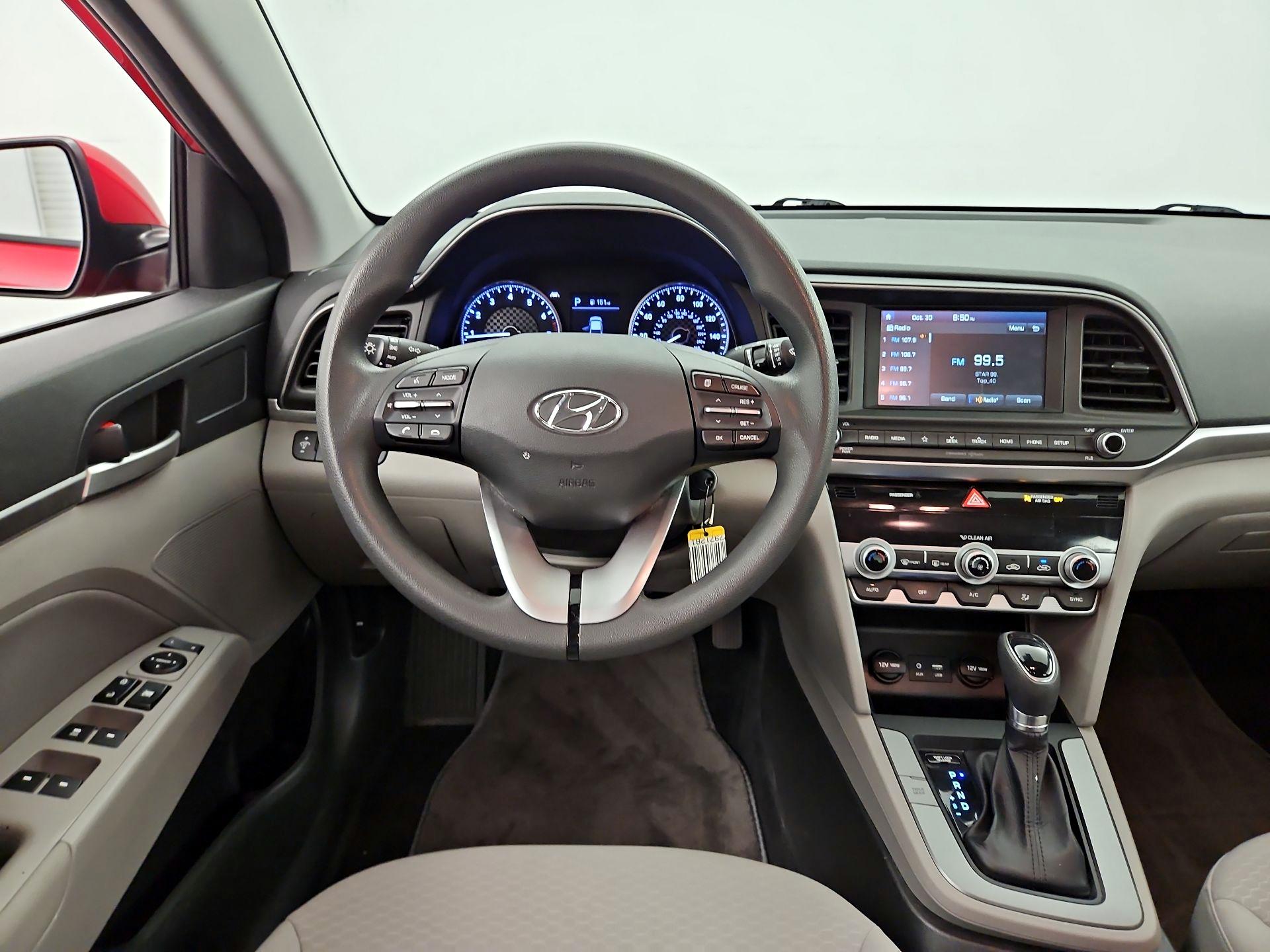 Thumbnail: 2020 Hyundai Elantra - 10