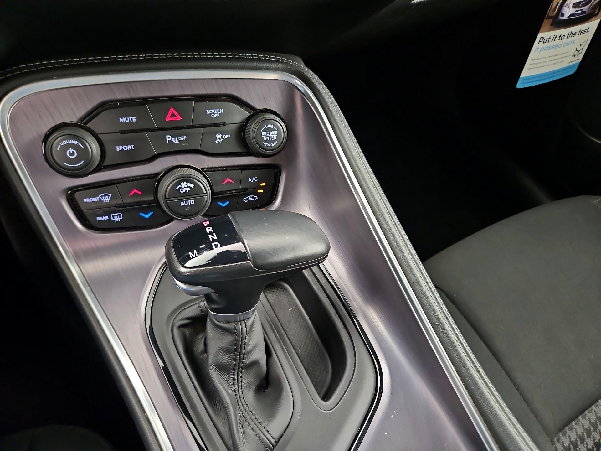 Thumbnail: 2018 Dodge Challenger - 17