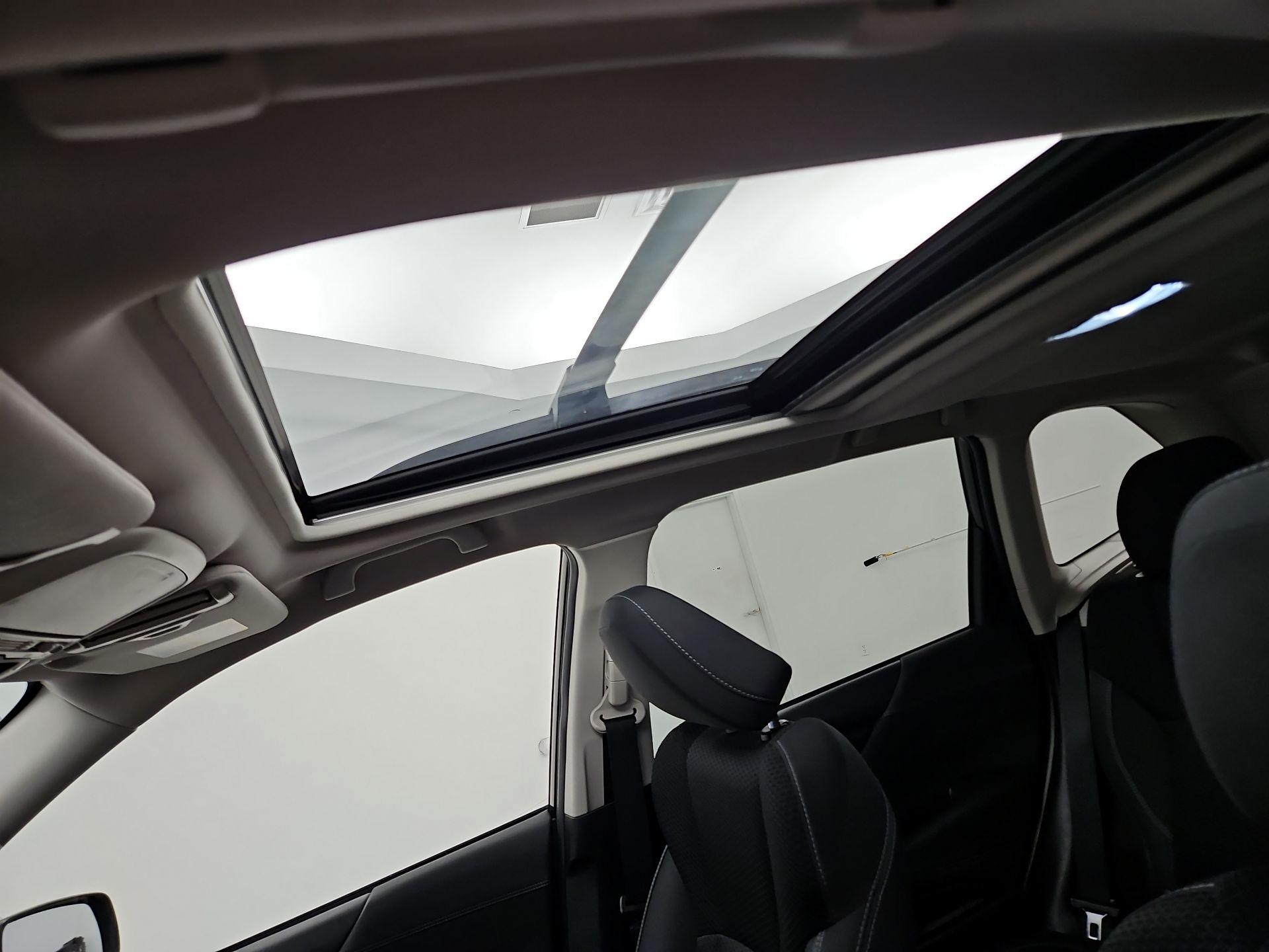 Thumbnail: 2019 Subaru Forester - 19