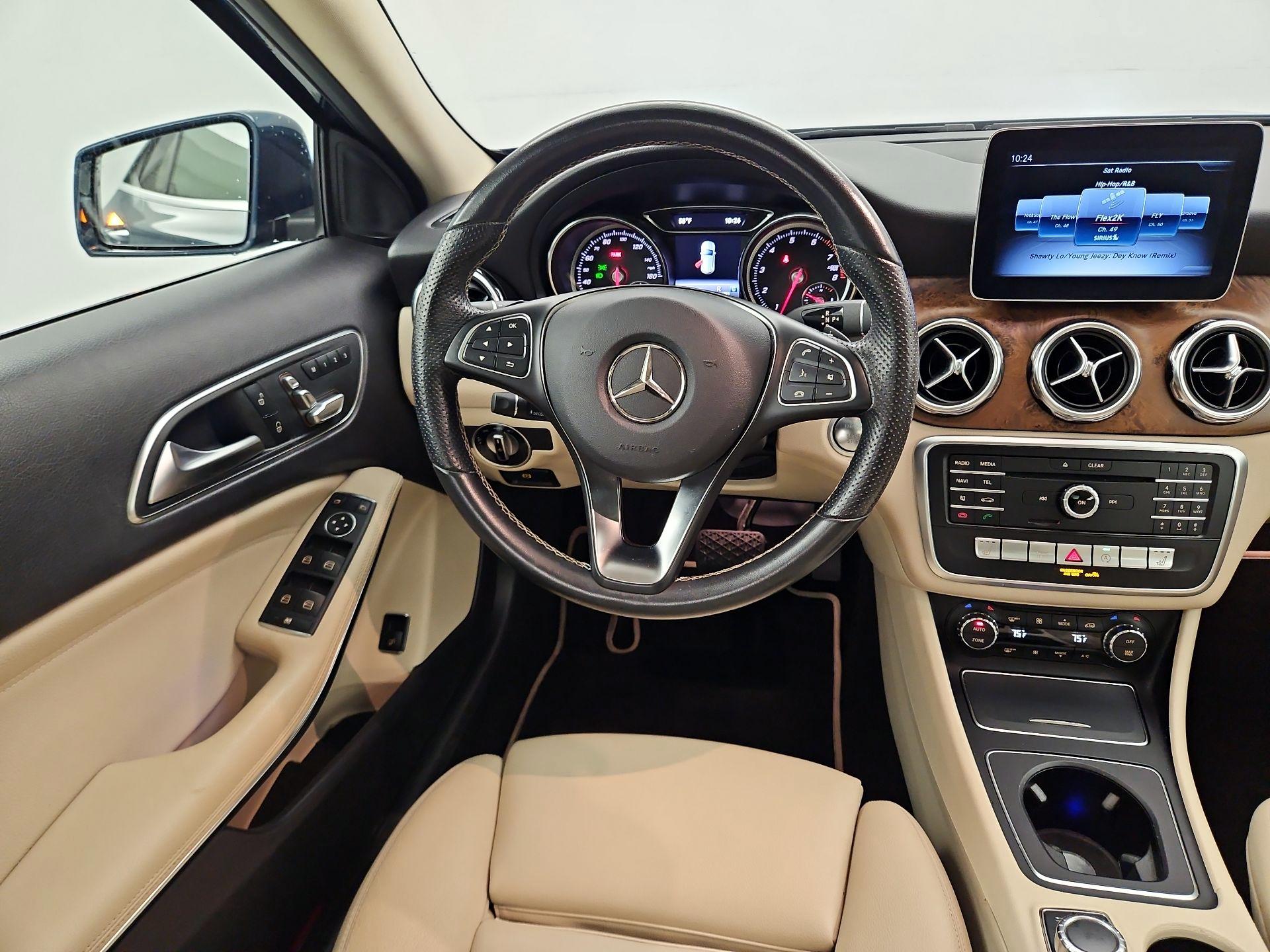 Thumbnail: 2019 Mercedes-Benz GLA - 10