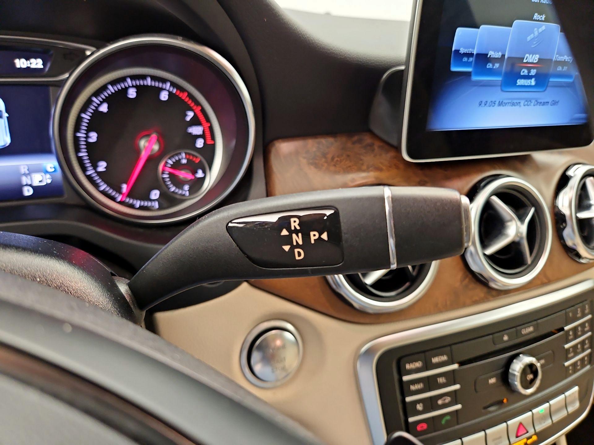 Thumbnail: 2019 Mercedes-Benz GLA - 17