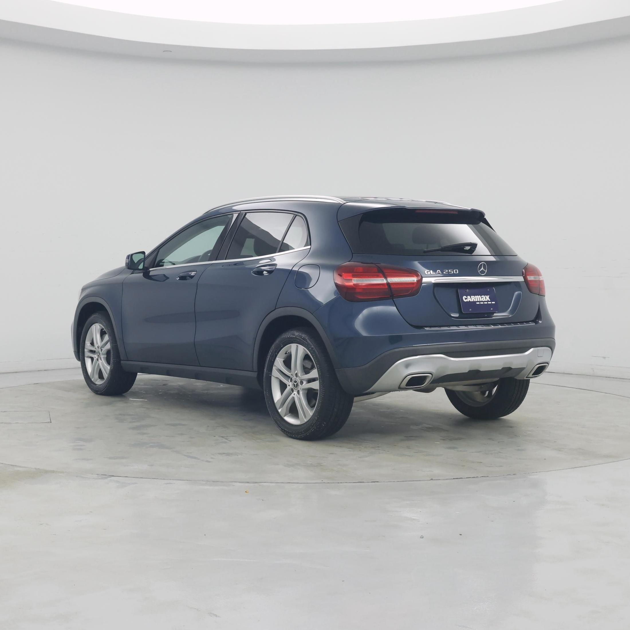 Thumbnail: 2019 Mercedes-Benz GLA - 2