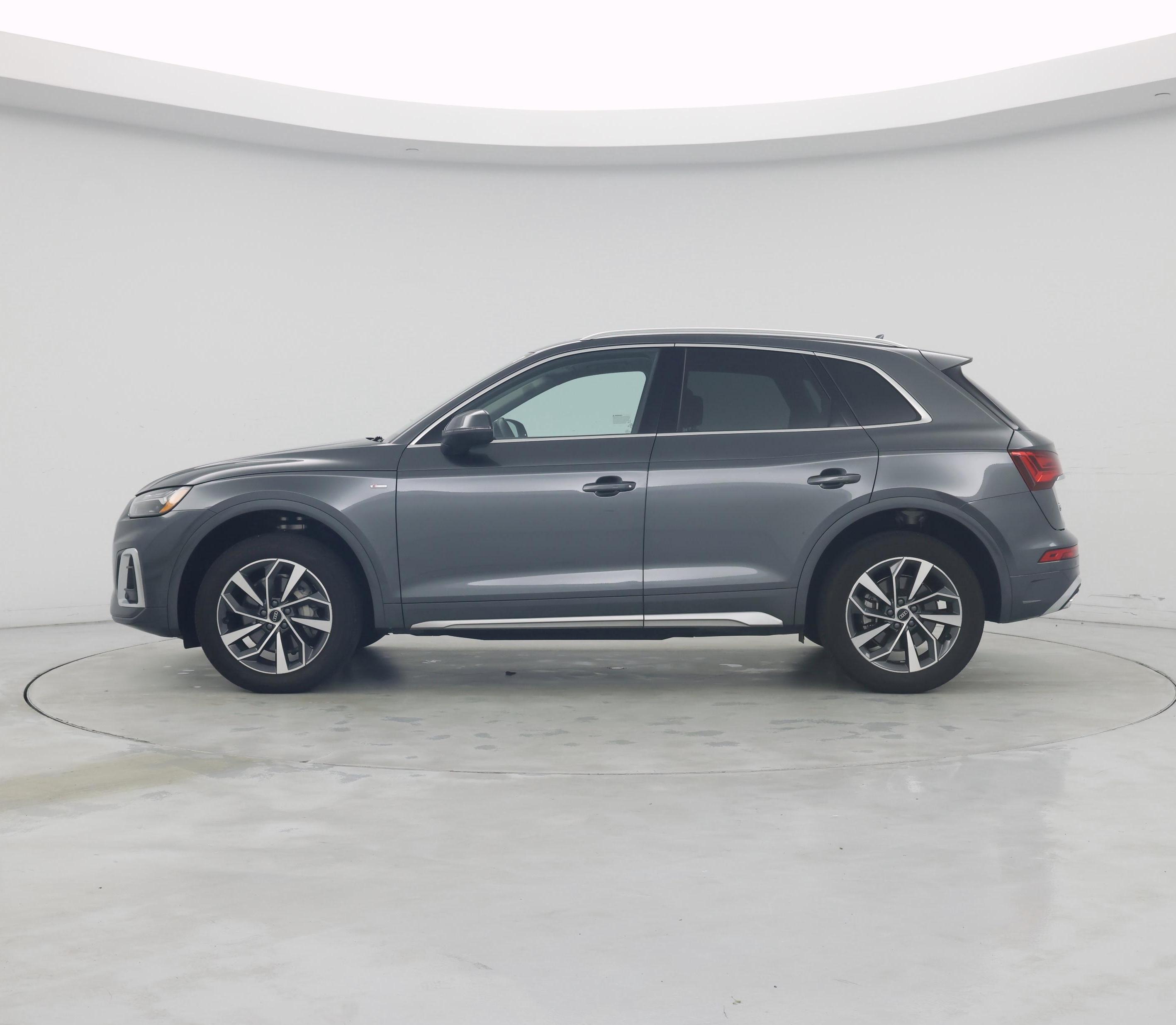 Thumbnail: 2023 Audi Q5 - 3